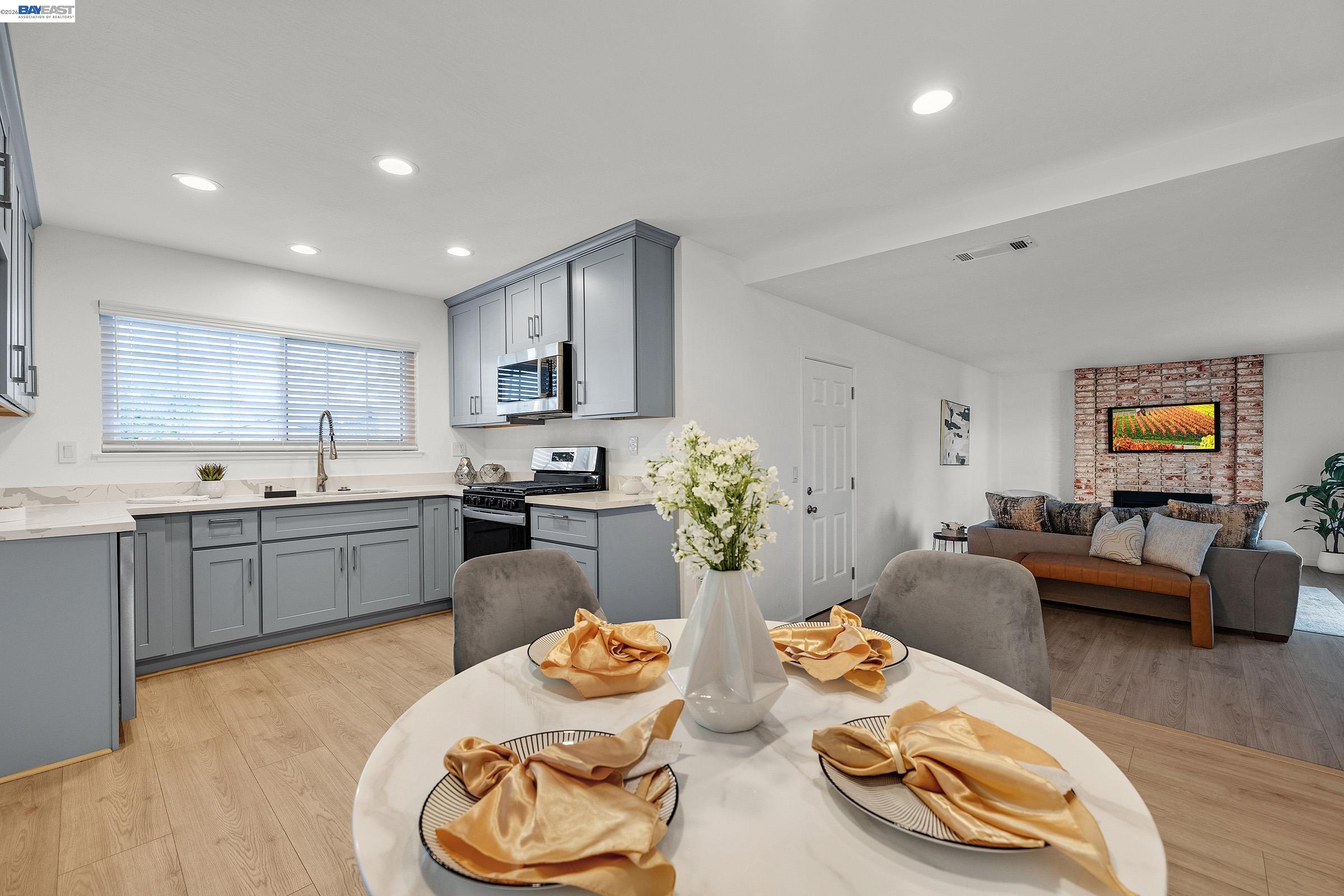 Detail Gallery Image 16 of 54 For 6931 Pine Ct, Dublin,  CA 94568 - 3 Beds | 2 Baths