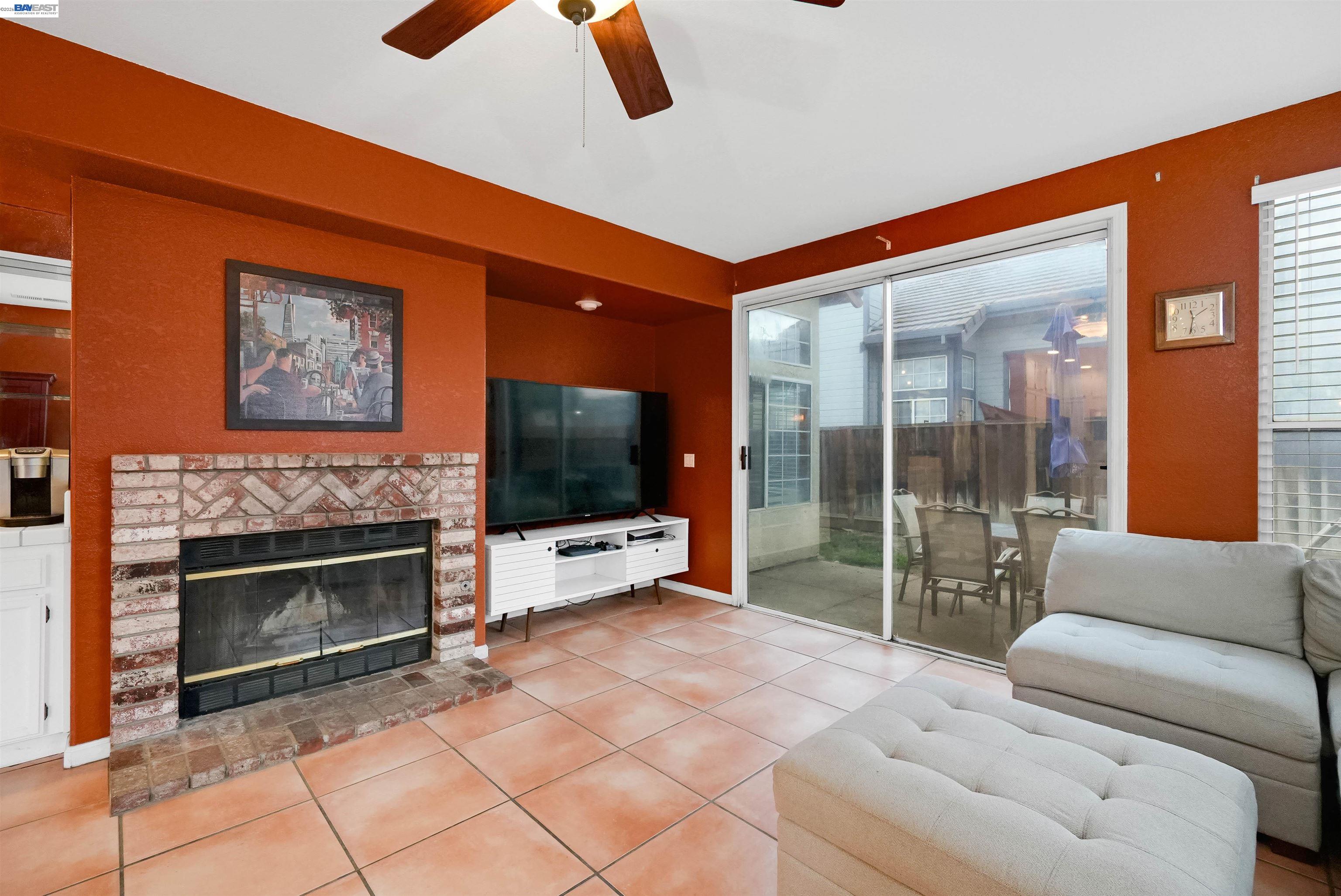 Detail Gallery Image 20 of 47 For 2065 Seville Dr, Tracy,  CA 95377 - 5 Beds | 3 Baths