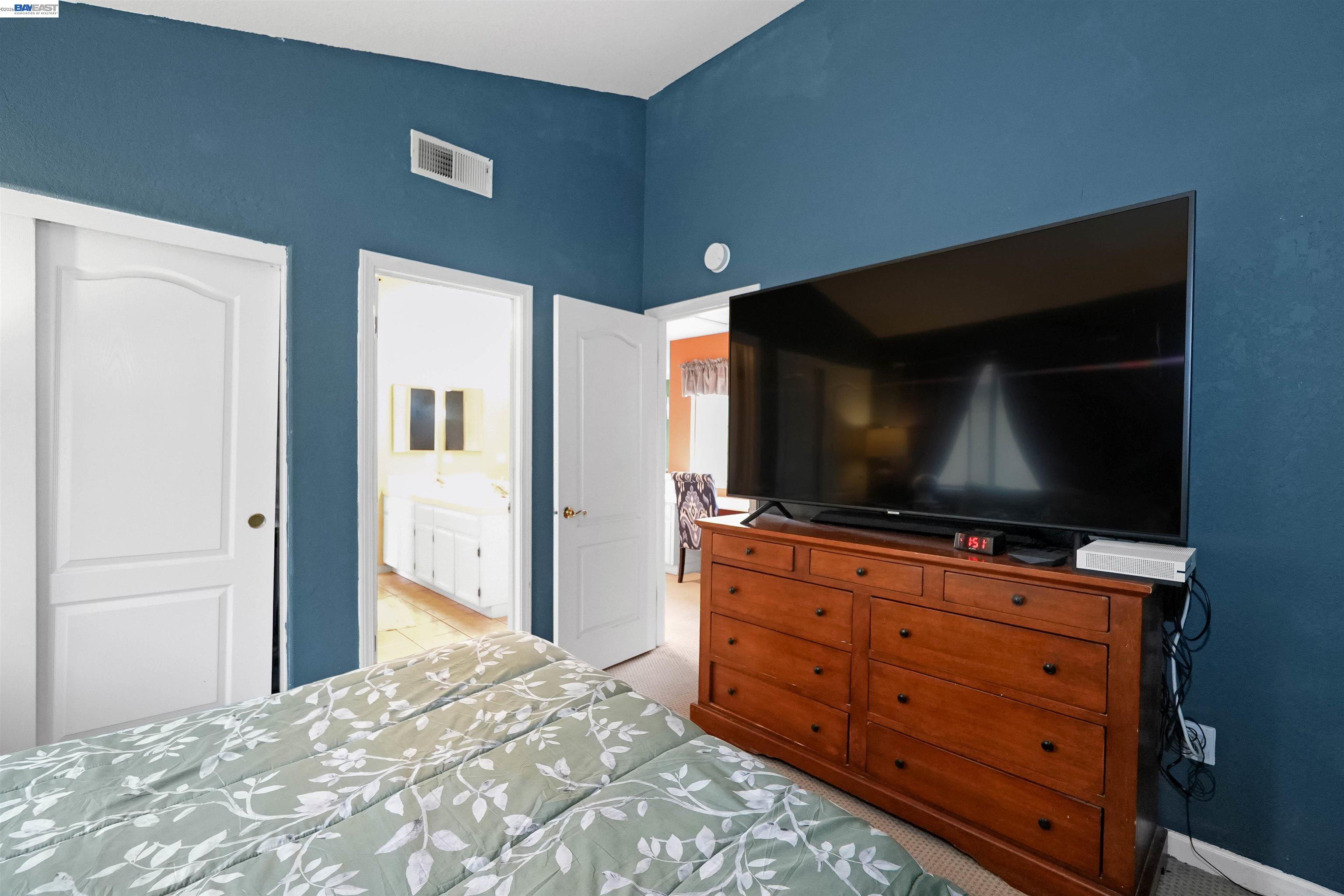 Detail Gallery Image 36 of 47 For 2065 Seville Dr, Tracy,  CA 95377 - 5 Beds | 3 Baths