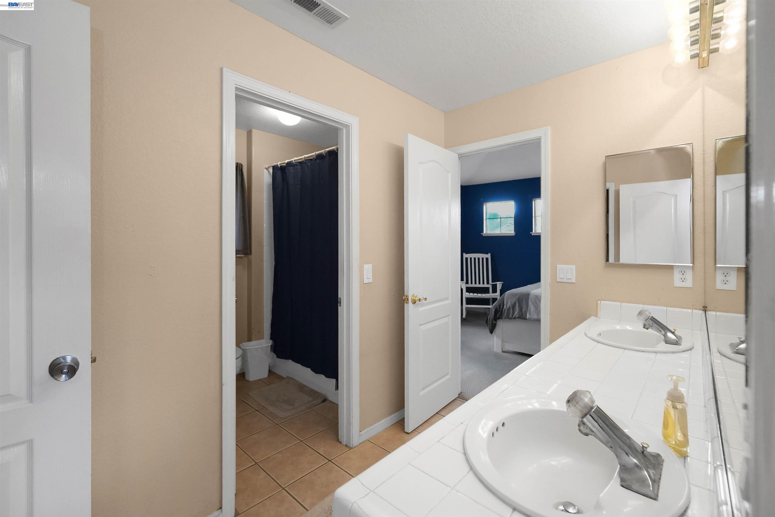 Detail Gallery Image 38 of 47 For 2065 Seville Dr, Tracy,  CA 95377 - 5 Beds | 3 Baths