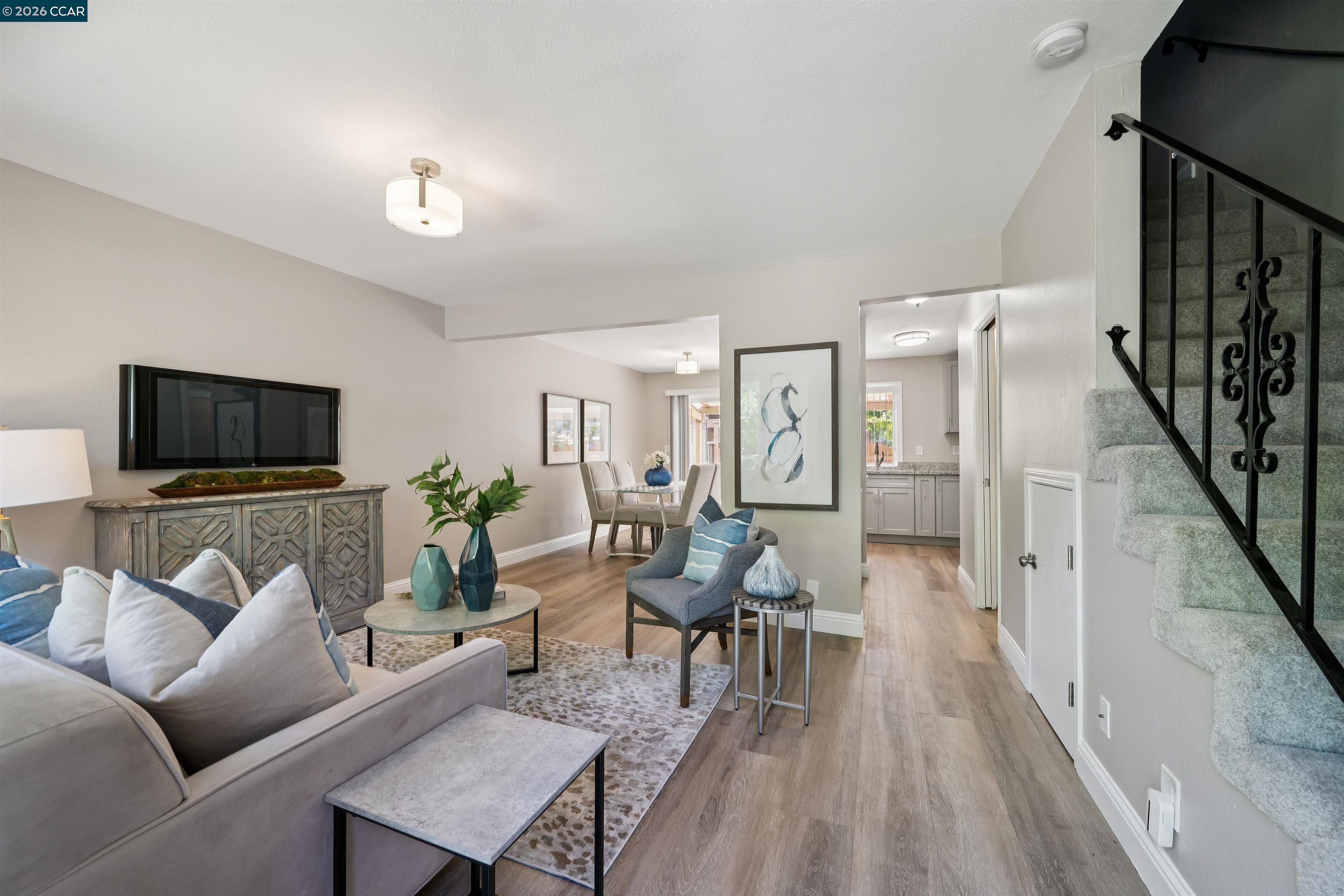 Photo #3: 41129557 Listing: Photo #3