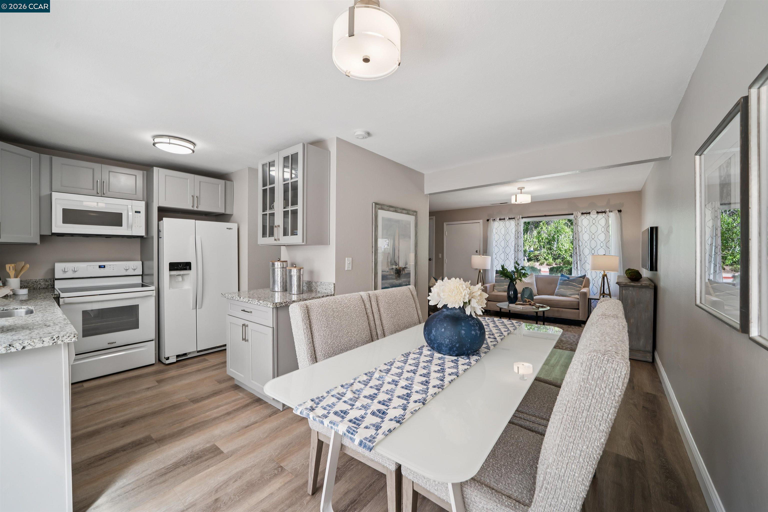 Photo #9: 41129557 Listing: Photo #9