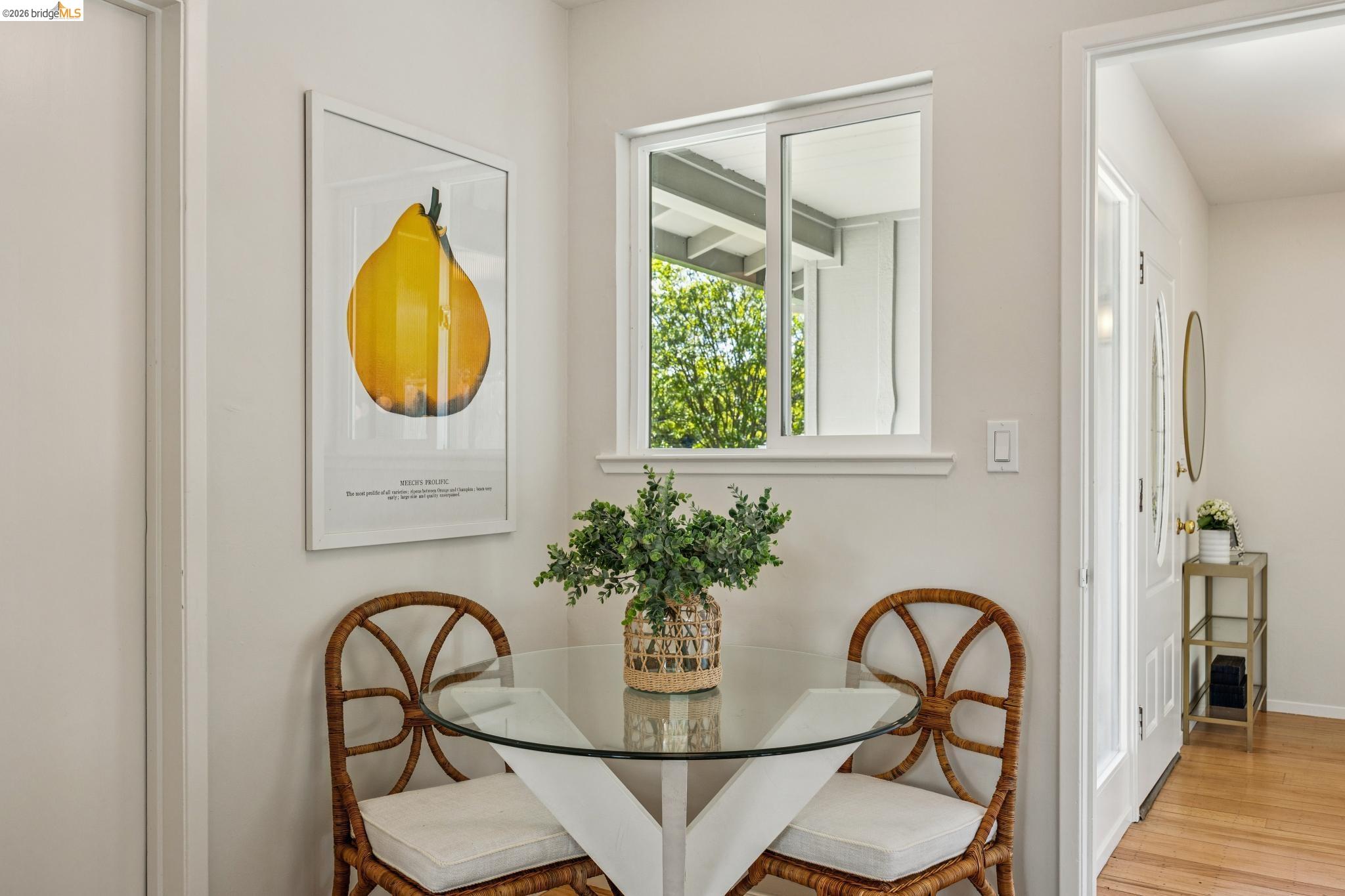 Detail Gallery Image 15 of 30 For 4 Camelford Ct, Moraga,  CA 94556 - 3 Beds | 2 Baths