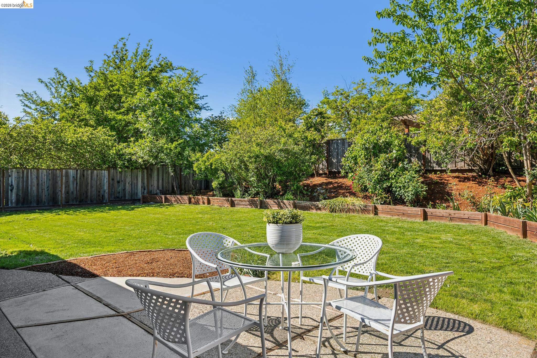 Detail Gallery Image 24 of 30 For 4 Camelford Ct, Moraga,  CA 94556 - 3 Beds | 2 Baths