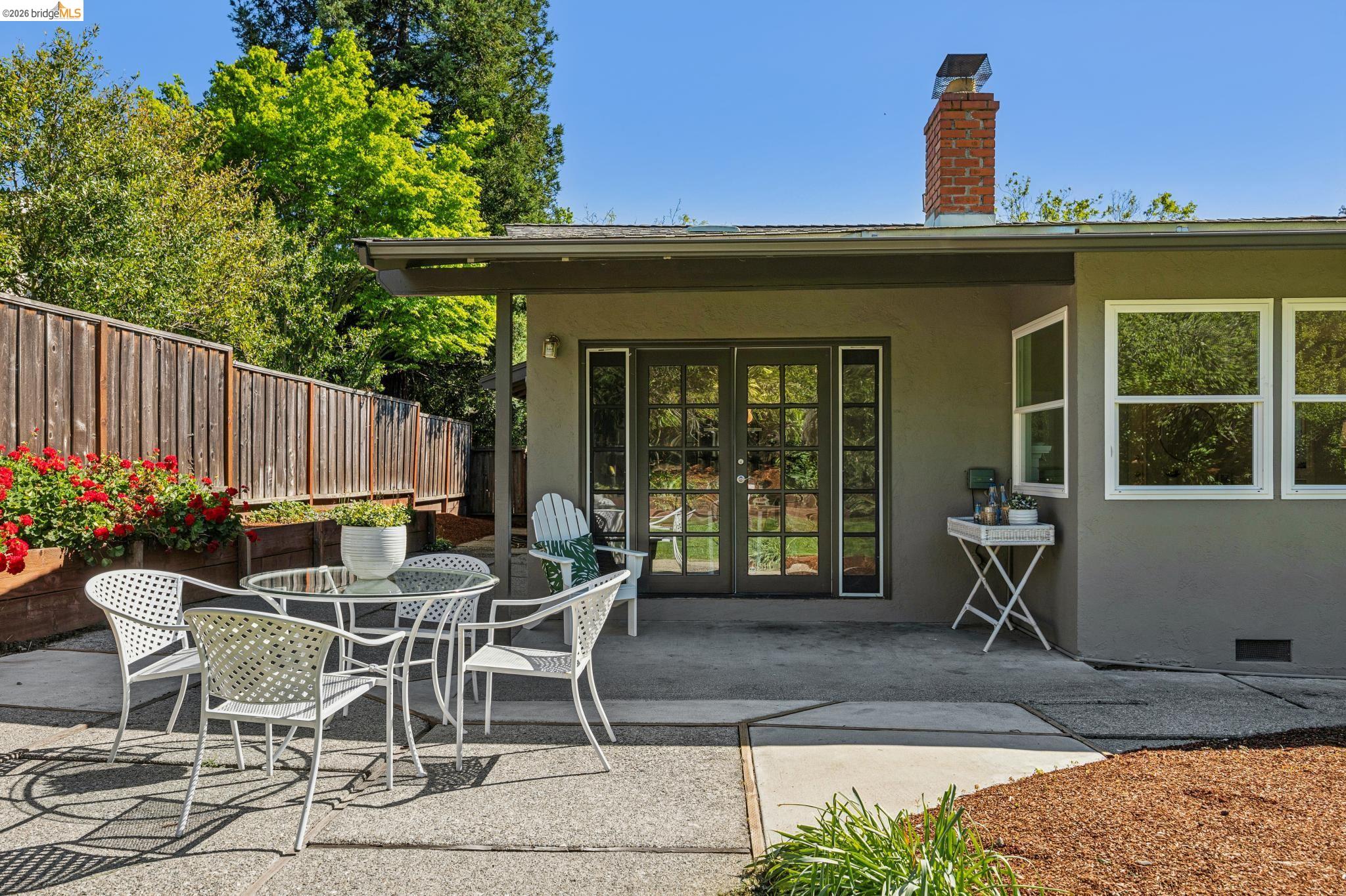 Detail Gallery Image 30 of 30 For 4 Camelford Ct, Moraga,  CA 94556 - 3 Beds | 2 Baths