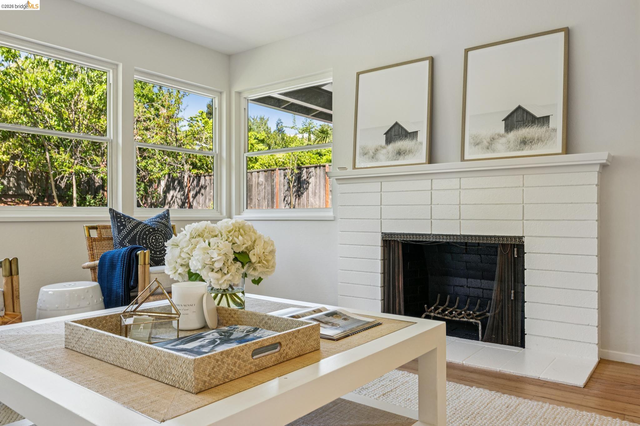 Detail Gallery Image 5 of 30 For 4 Camelford Ct, Moraga,  CA 94556 - 3 Beds | 2 Baths