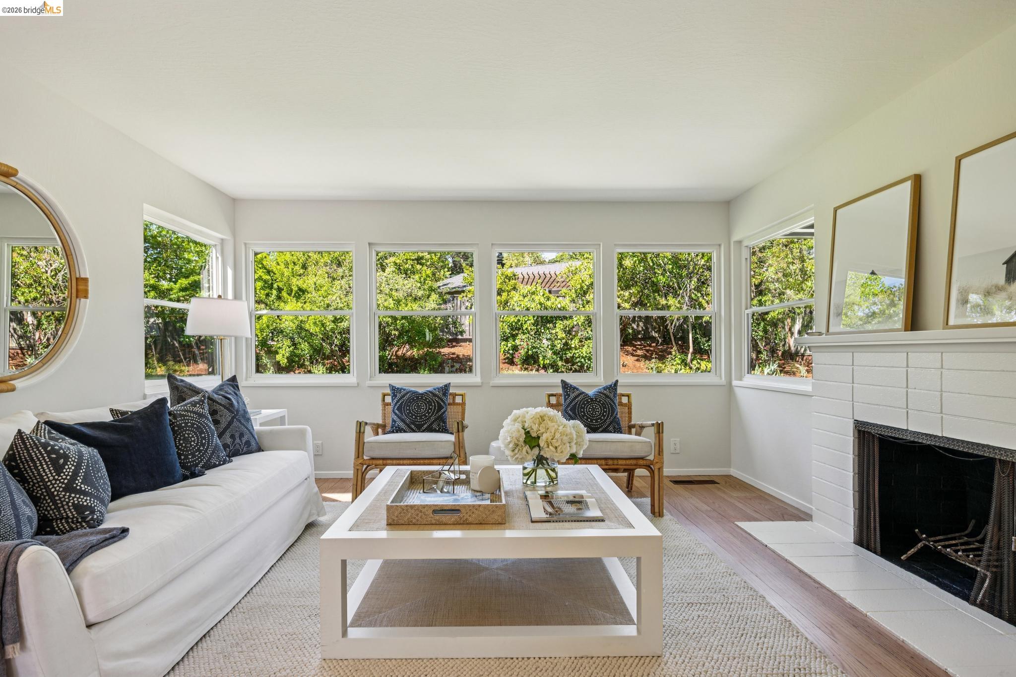 Detail Gallery Image 6 of 30 For 4 Camelford Ct, Moraga,  CA 94556 - 3 Beds | 2 Baths