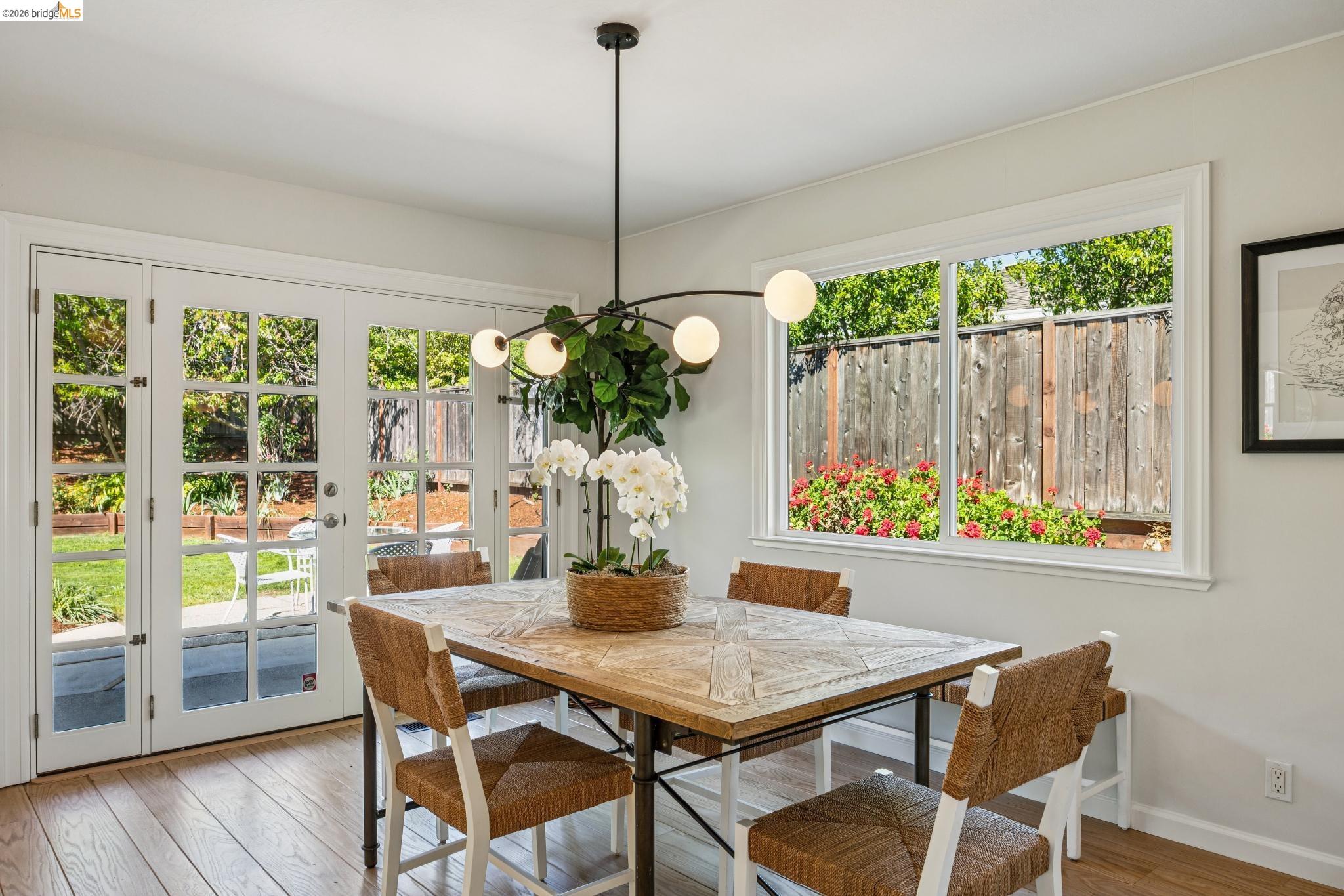 Detail Gallery Image 9 of 30 For 4 Camelford Ct, Moraga,  CA 94556 - 3 Beds | 2 Baths