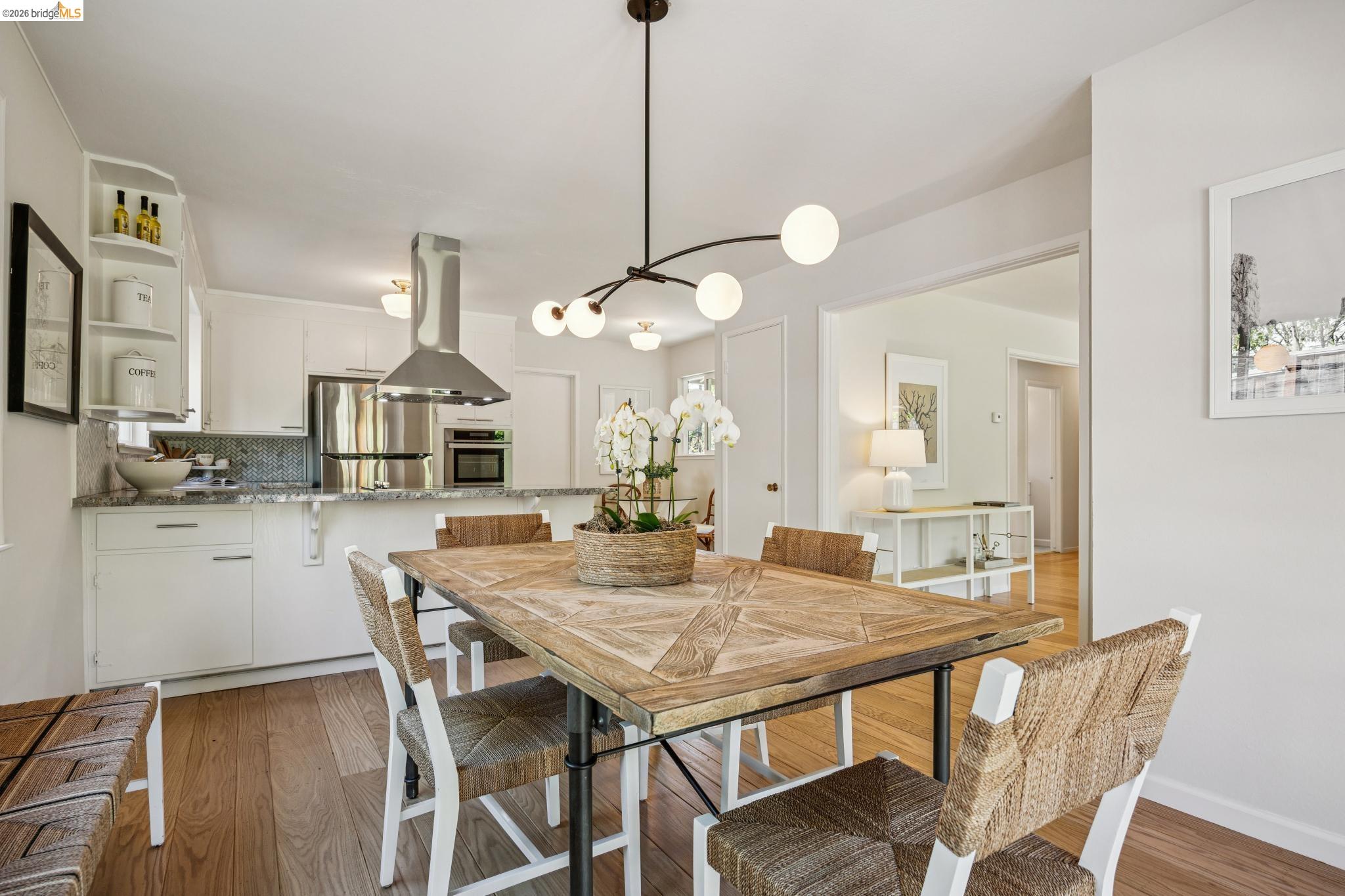 Detail Gallery Image 10 of 30 For 4 Camelford Ct, Moraga,  CA 94556 - 3 Beds | 2 Baths