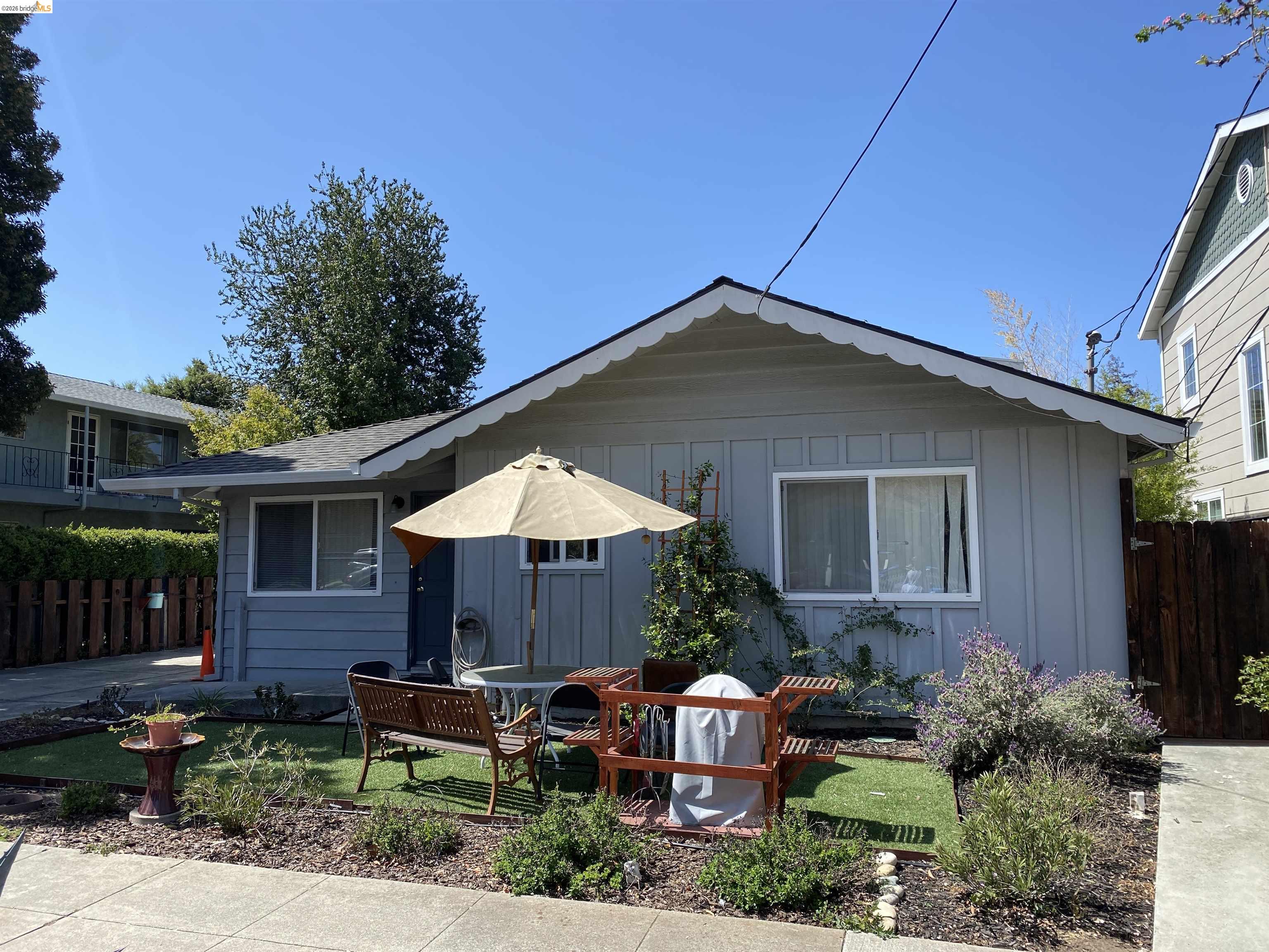 Detail Gallery Image 3 of 3 For 256 Pettis Ave, Mountain View,  CA 94041 - – Beds | – Baths