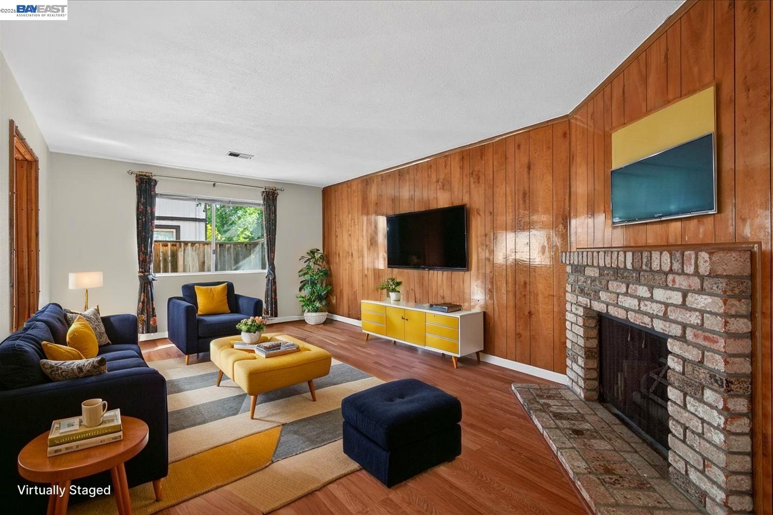 Detail Gallery Image 3 of 29 For 8373 Locust Pl, Dublin,  CA 94568 - 4 Beds | 2/1 Baths