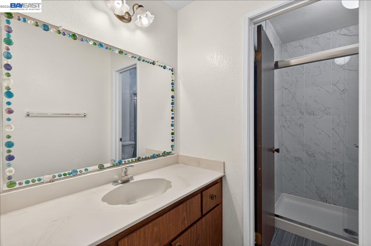 Detail Gallery Image 24 of 29 For 8373 Locust Pl, Dublin,  CA 94568 - 4 Beds | 2/1 Baths