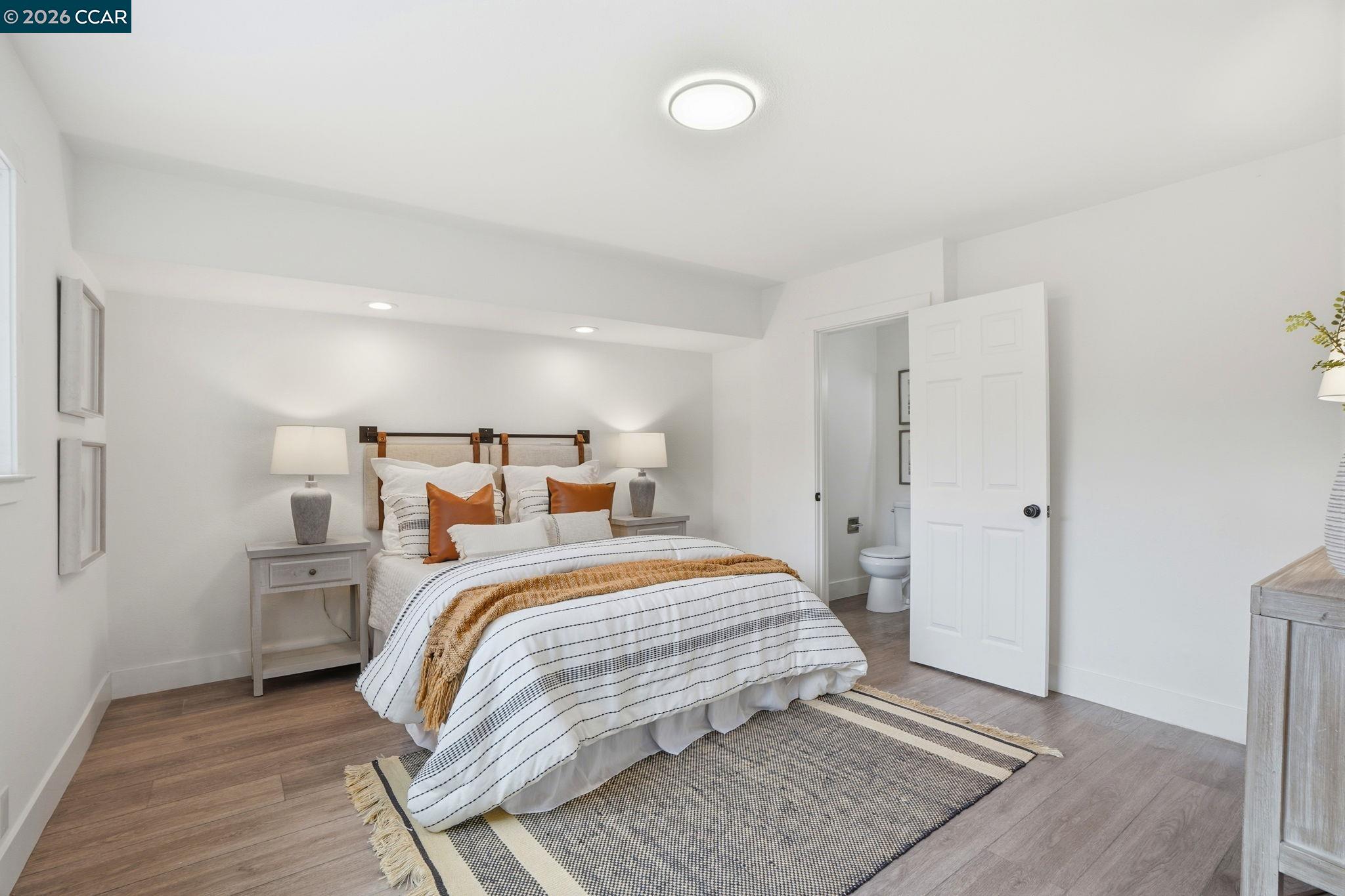 Detail Gallery Image 13 of 23 For 860 San Simeon Drive, Concord,  CA 94518 - 3 Beds | 2 Baths