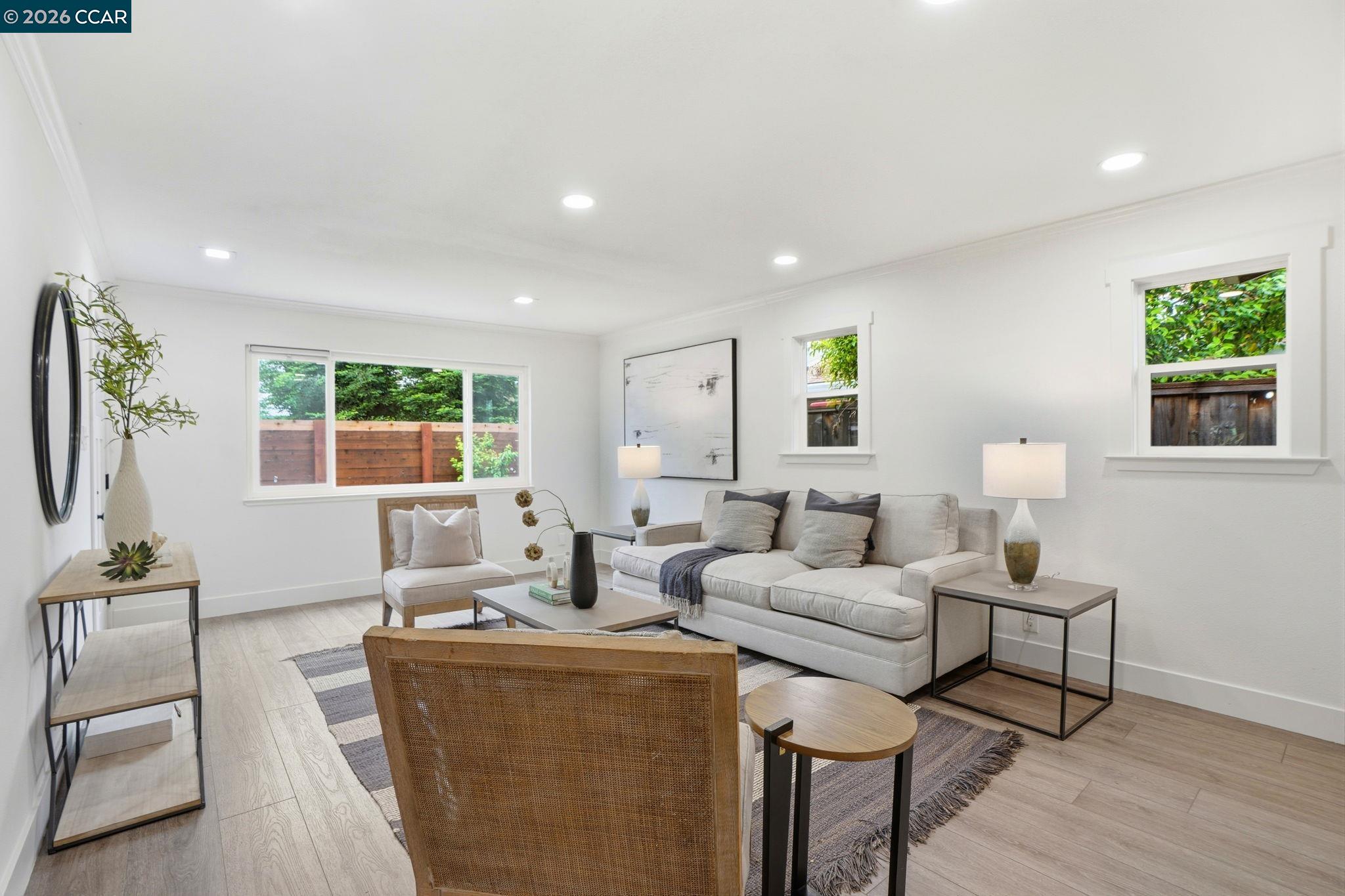 Detail Gallery Image 6 of 23 For 860 San Simeon Drive, Concord,  CA 94518 - 3 Beds | 2 Baths