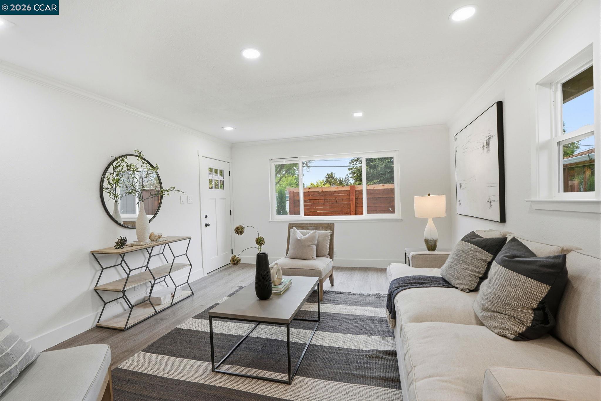 Detail Gallery Image 7 of 23 For 860 San Simeon Drive, Concord,  CA 94518 - 3 Beds | 2 Baths