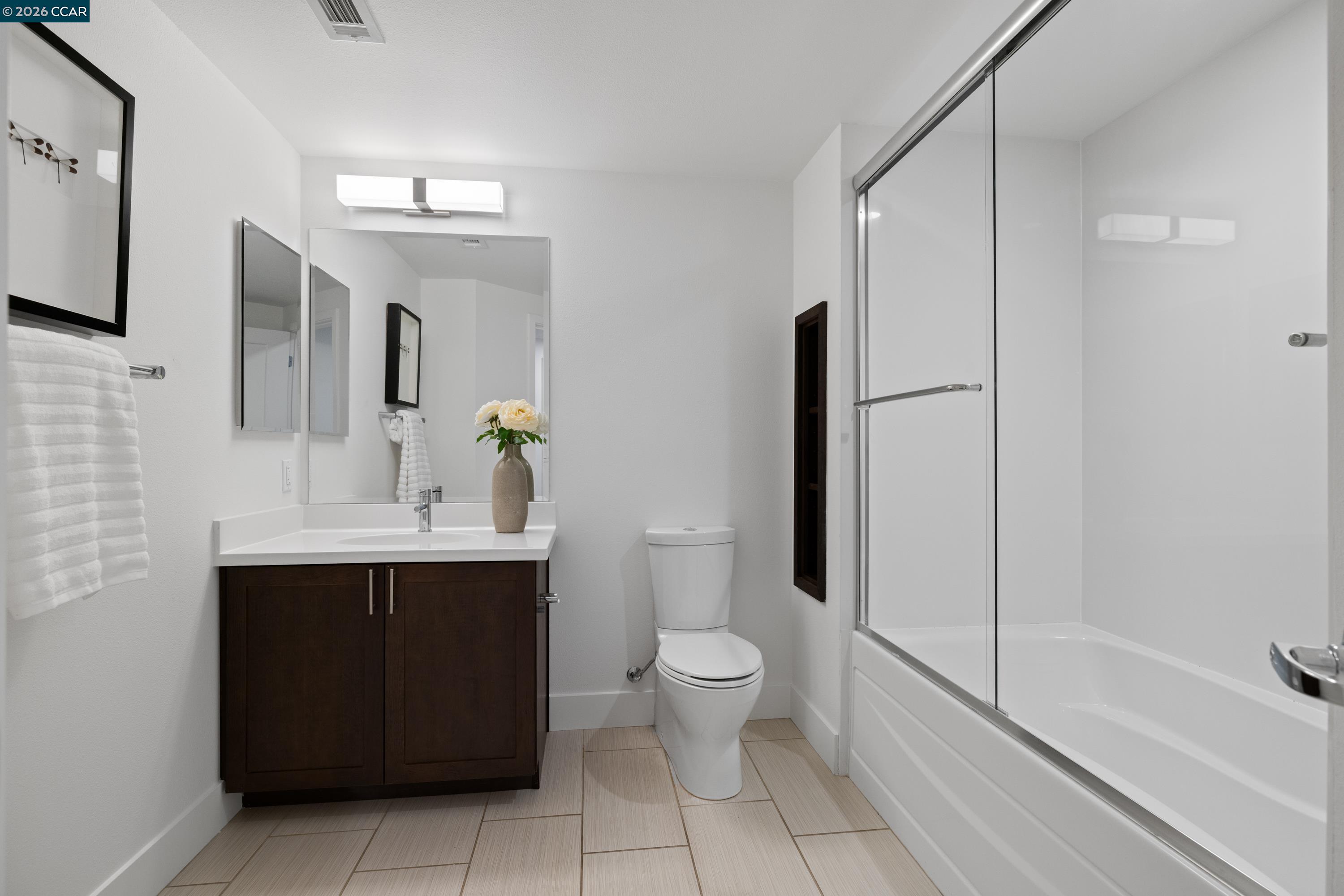 Detail Gallery Image 20 of 26 For 1000 Dewing Ave #210,  Lafayette,  CA 94549 - 3 Beds | 2 Baths