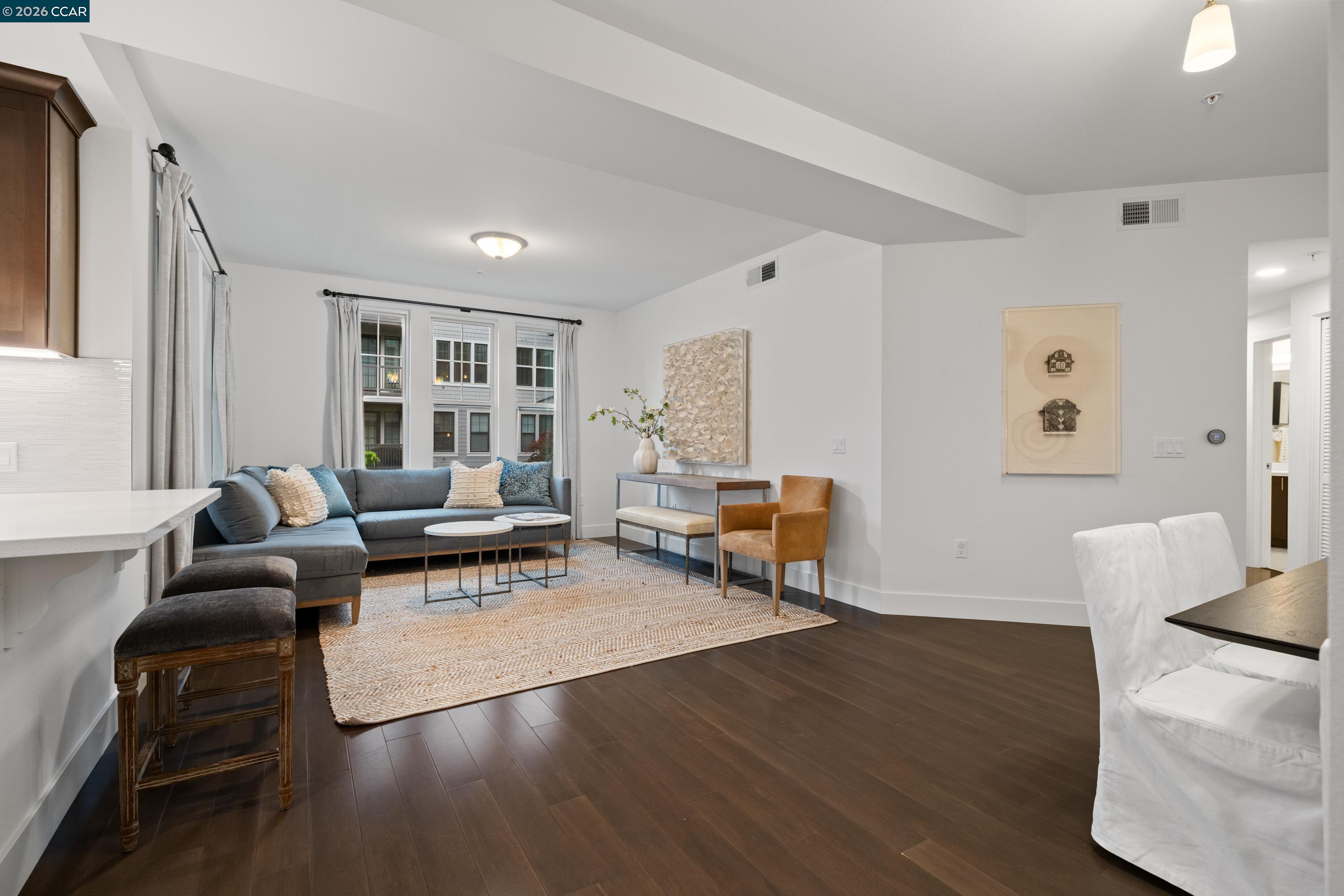 Detail Gallery Image 4 of 26 For 1000 Dewing Ave #210,  Lafayette,  CA 94549 - 3 Beds | 2 Baths