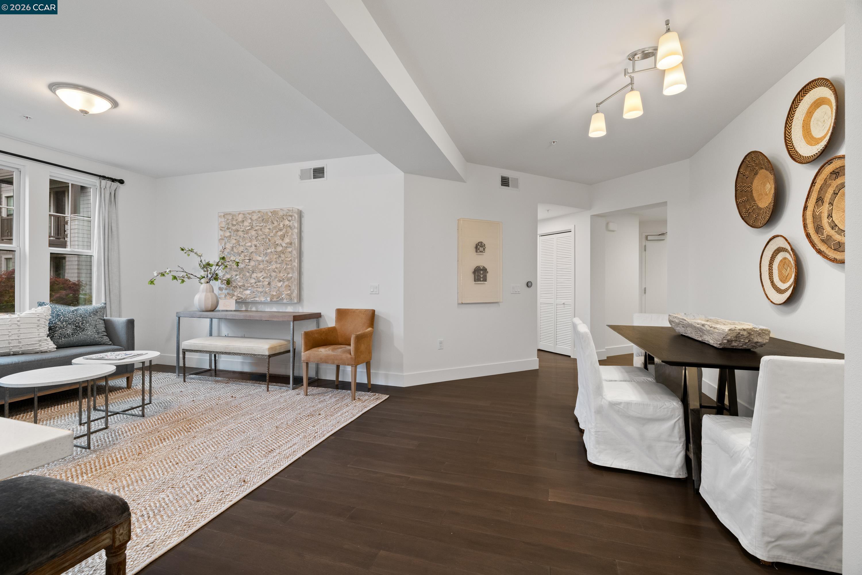 Detail Gallery Image 8 of 26 For 1000 Dewing Ave #210,  Lafayette,  CA 94549 - 3 Beds | 2 Baths