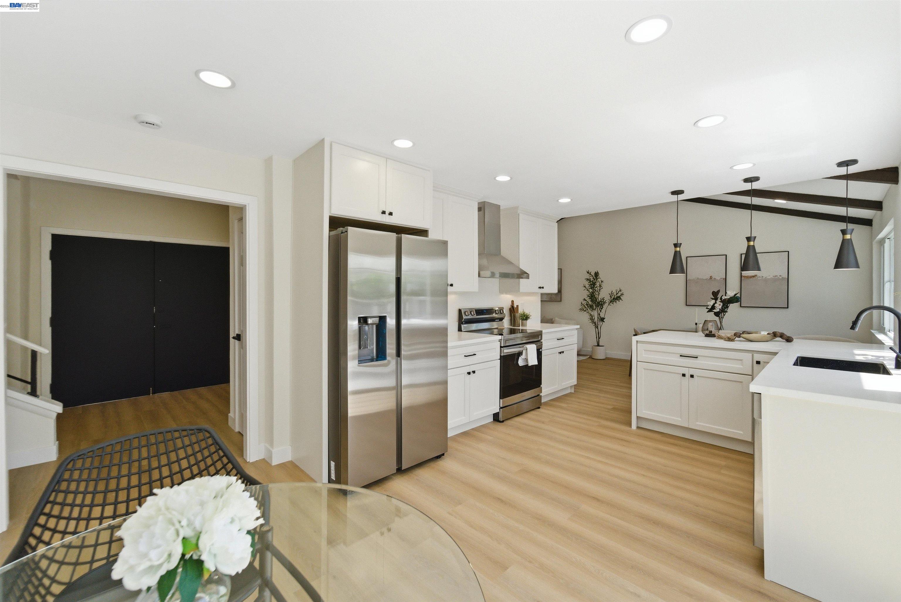 Detail Gallery Image 13 of 40 For 402 Avenida Arboles, San Jose,  CA 95123 - 5 Beds | 3 Baths