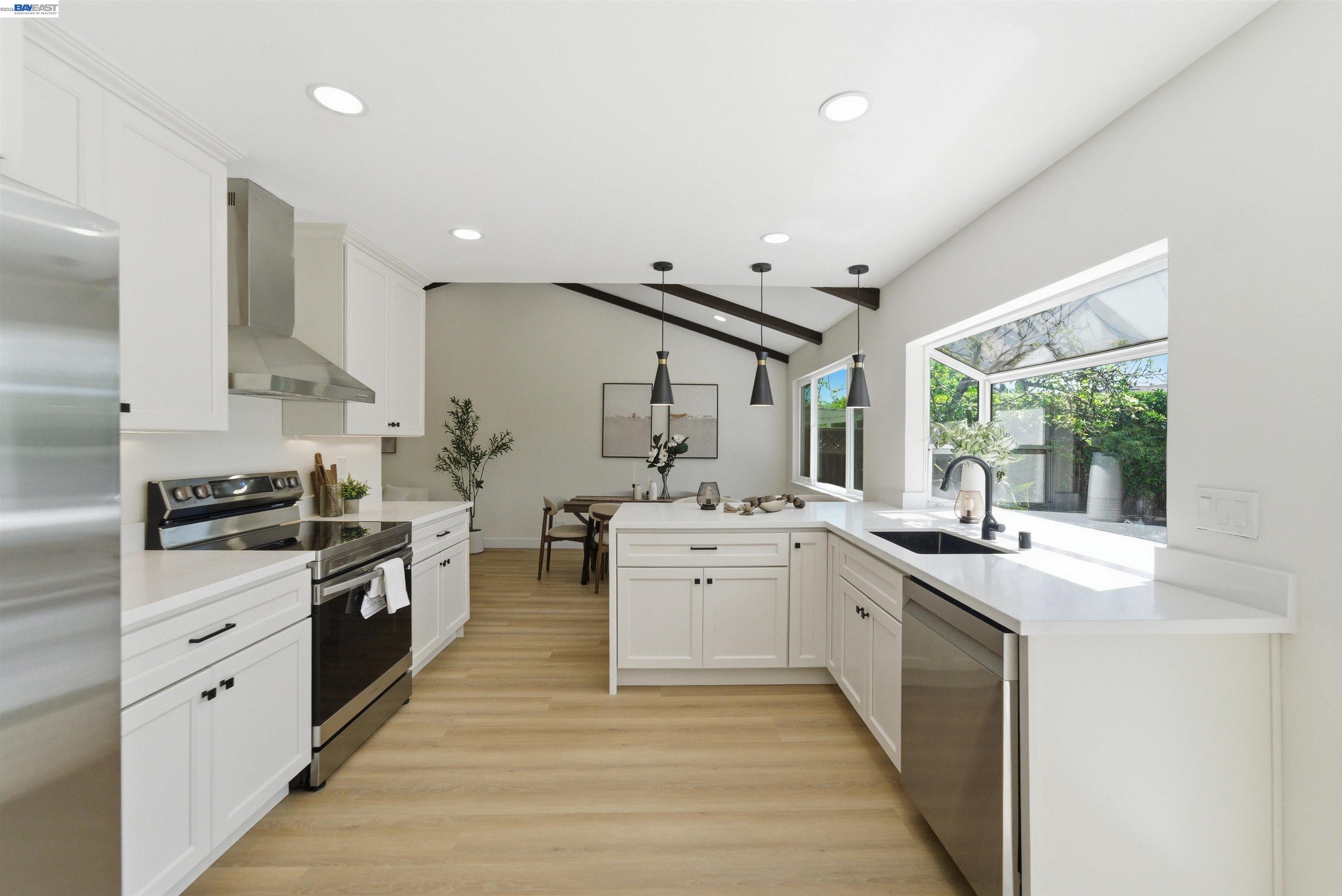 Detail Gallery Image 14 of 40 For 402 Avenida Arboles, San Jose,  CA 95123 - 5 Beds | 3 Baths