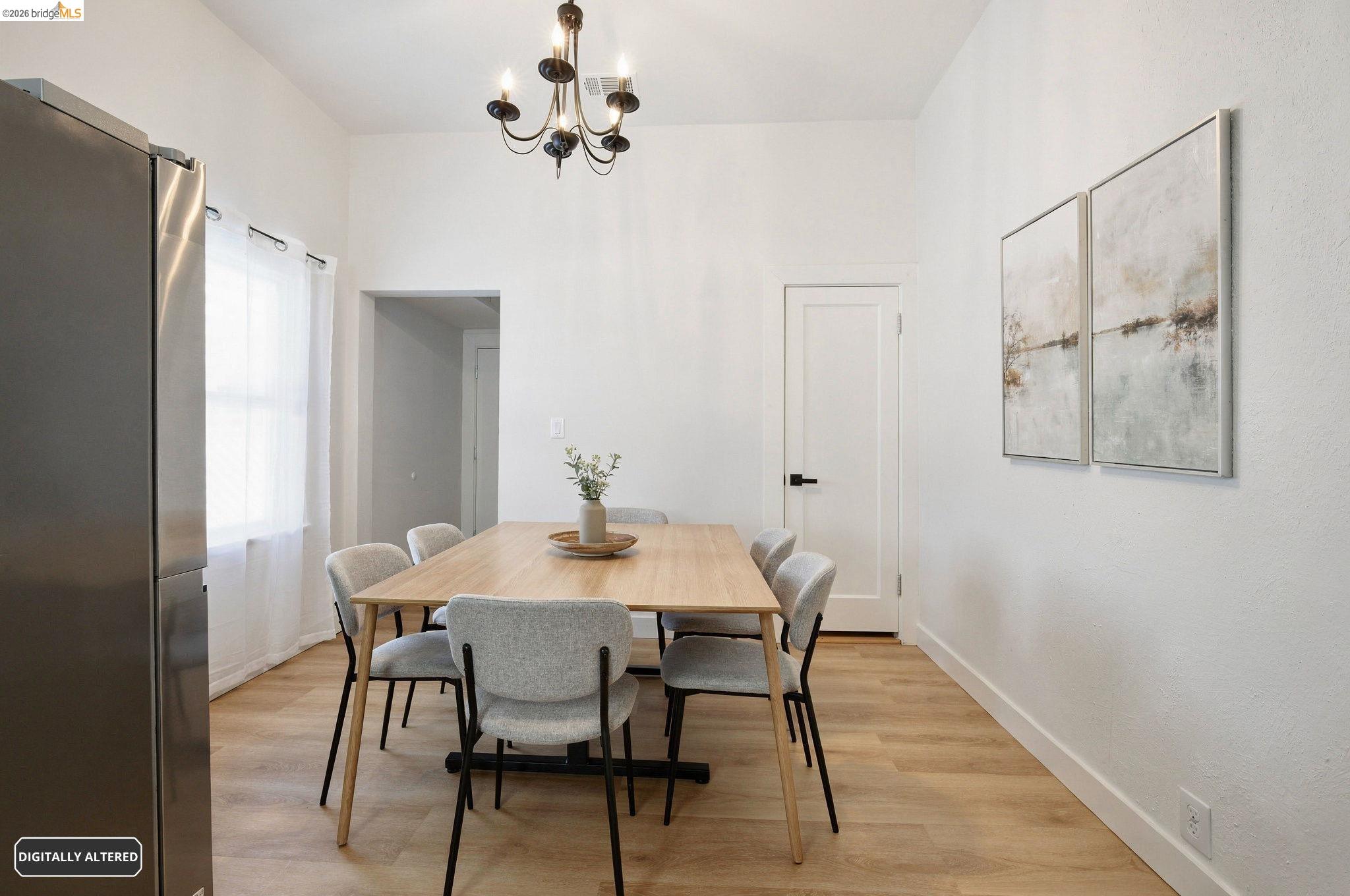 Detail Gallery Image 12 of 58 For 3316 Market St, Oakland,  CA 94608 - 3 Beds | 3 Baths