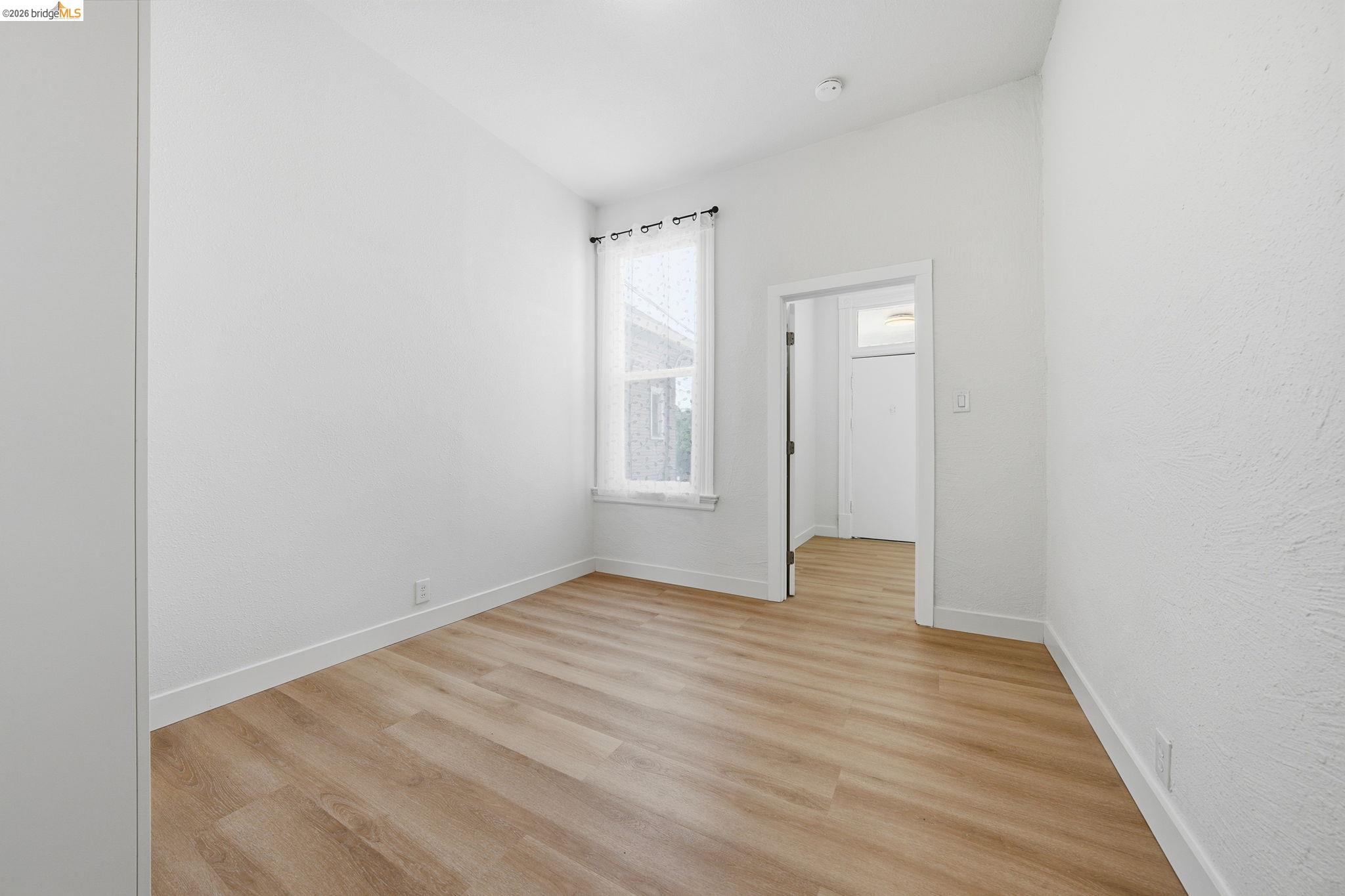 Detail Gallery Image 16 of 58 For 3316 Market St, Oakland,  CA 94608 - 3 Beds | 3 Baths