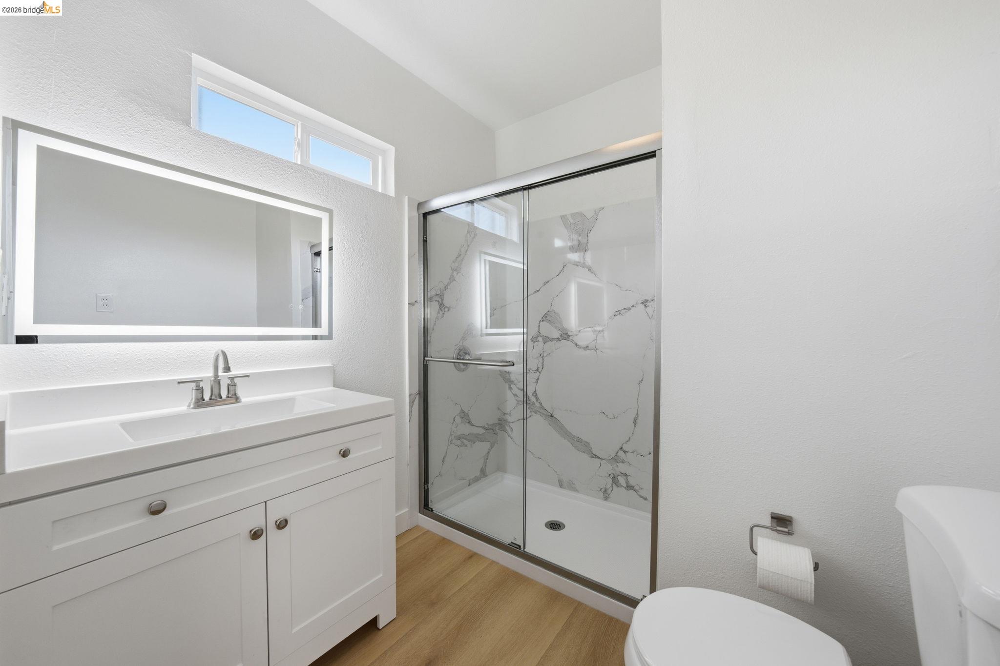 Detail Gallery Image 17 of 58 For 3316 Market St, Oakland,  CA 94608 - 3 Beds | 3 Baths