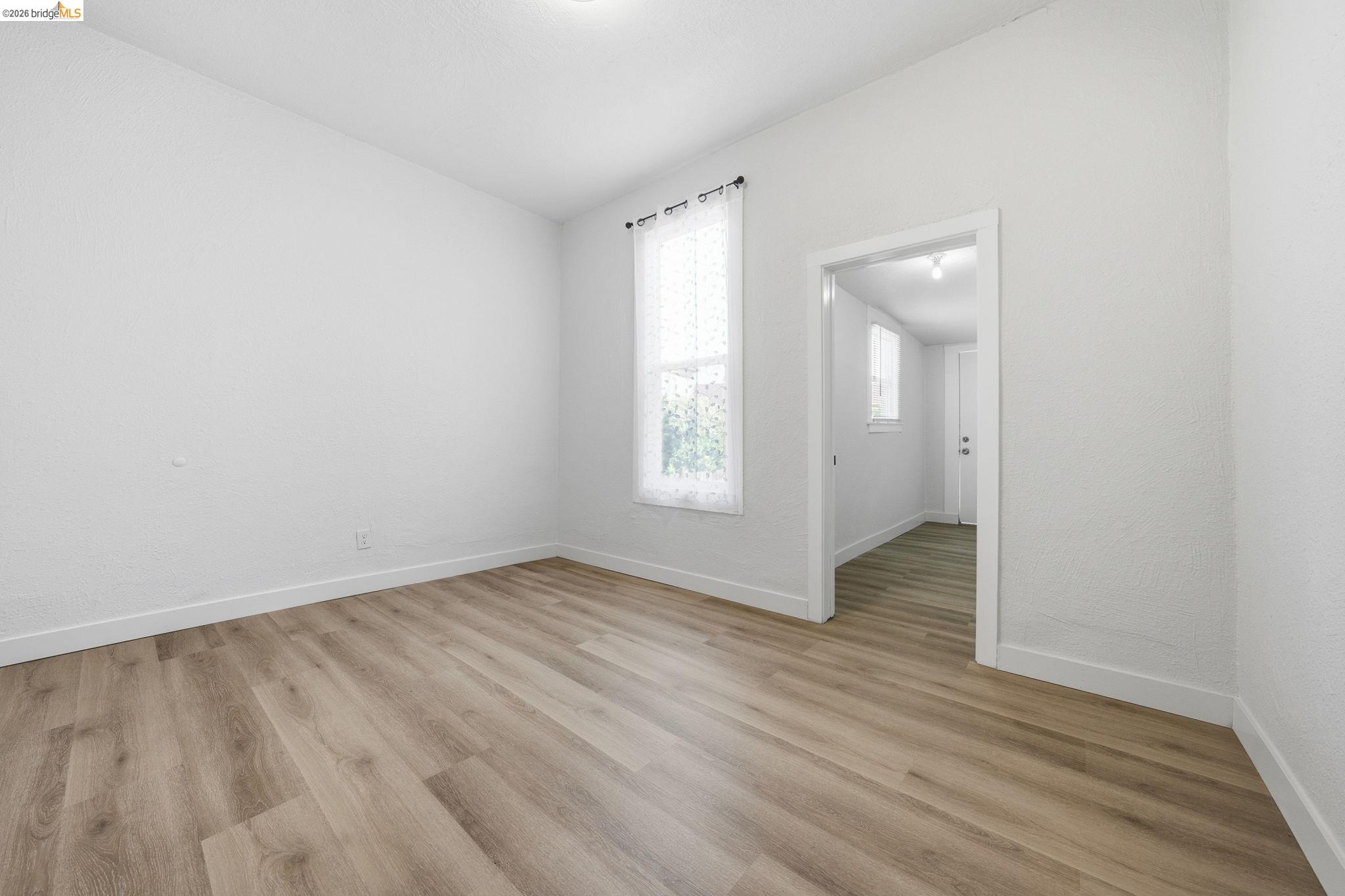 Detail Gallery Image 20 of 58 For 3316 Market St, Oakland,  CA 94608 - 3 Beds | 3 Baths