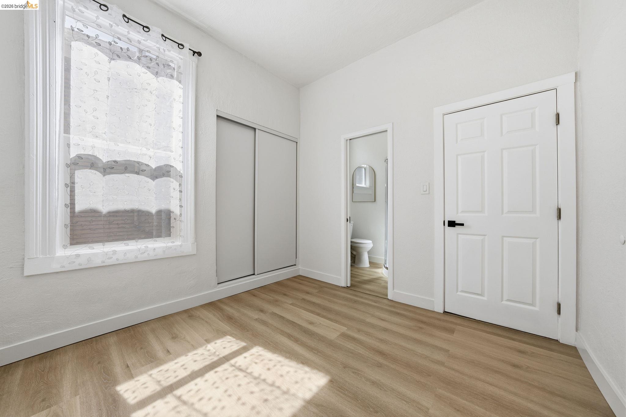 Detail Gallery Image 24 of 58 For 3316 Market St, Oakland,  CA 94608 - 3 Beds | 3 Baths