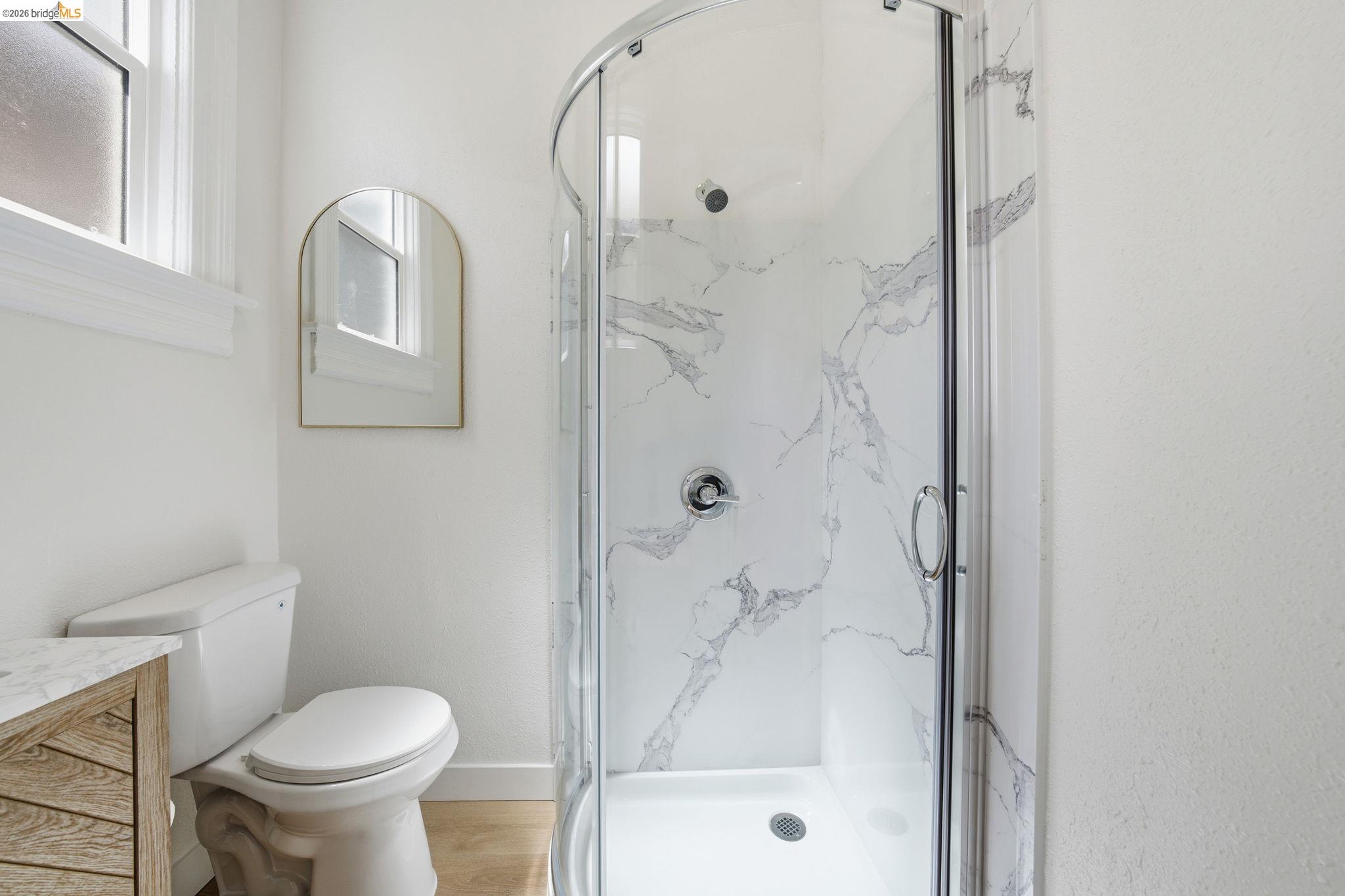 Detail Gallery Image 27 of 58 For 3316 Market St, Oakland,  CA 94608 - 3 Beds | 3 Baths