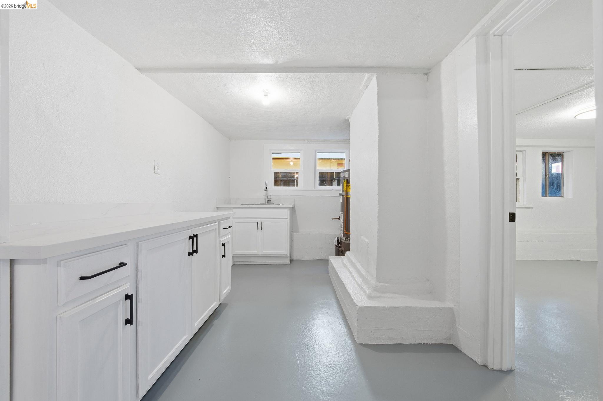 Detail Gallery Image 31 of 58 For 3316 Market St, Oakland,  CA 94608 - 3 Beds | 3 Baths