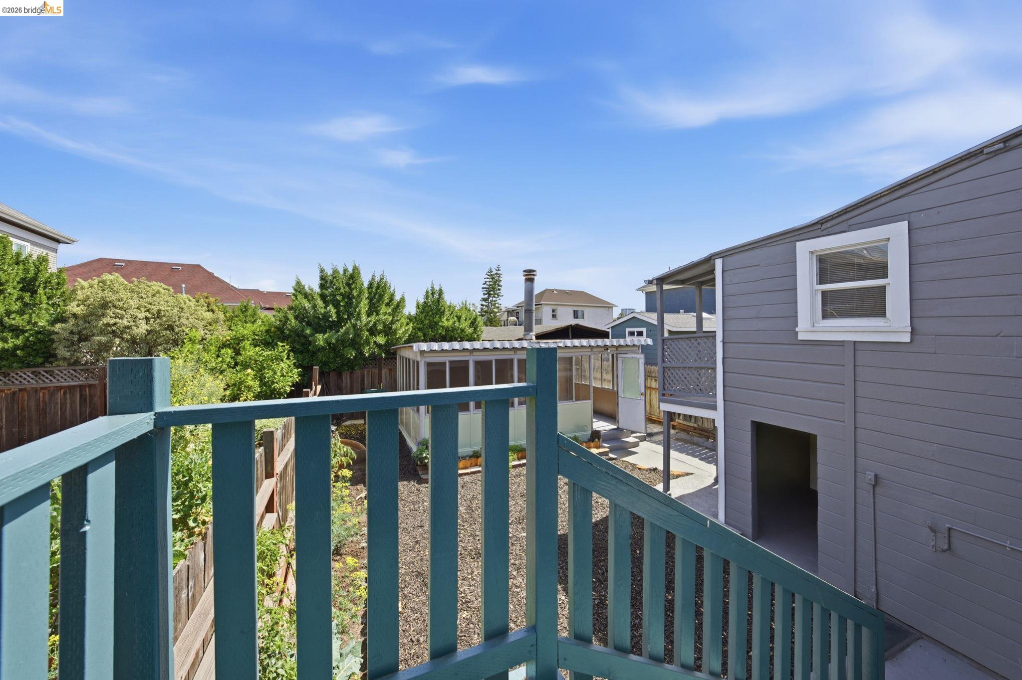 Detail Gallery Image 47 of 58 For 3316 Market St, Oakland,  CA 94608 - 3 Beds | 3 Baths