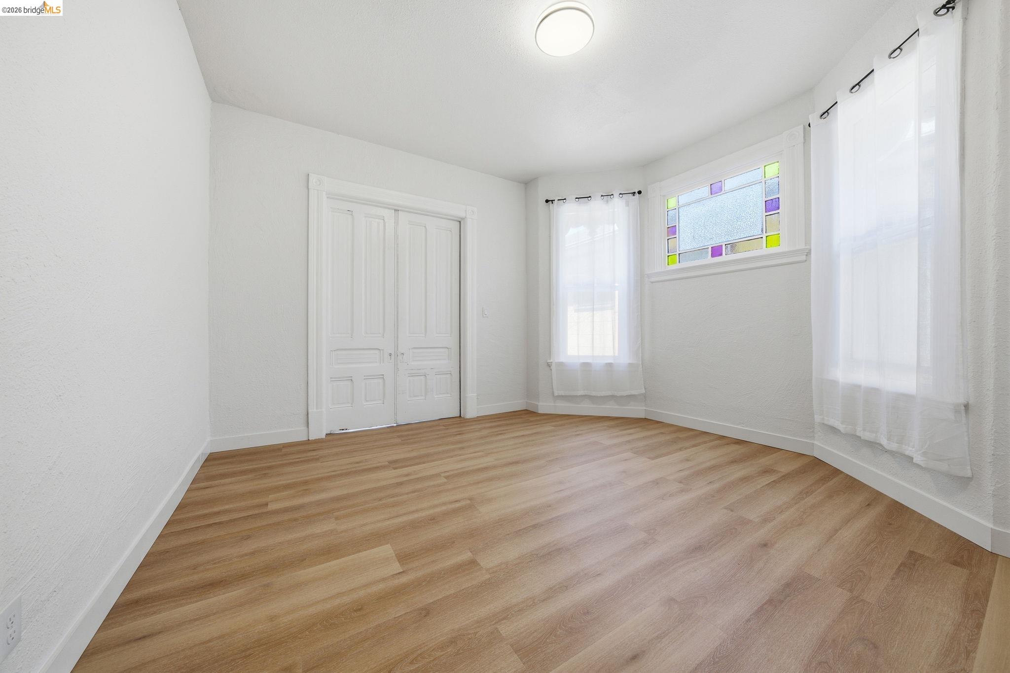 Detail Gallery Image 8 of 58 For 3316 Market St, Oakland,  CA 94608 - 3 Beds | 3 Baths