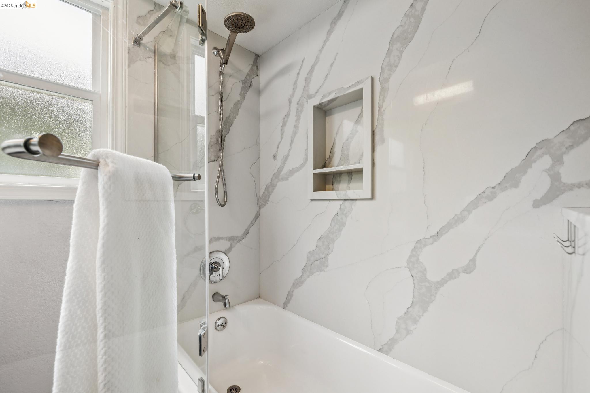 Detail Gallery Image 19 of 31 For 1920 Bradhoff Ave, San Leandro,  CA 94577 - 2 Beds | 1 Baths