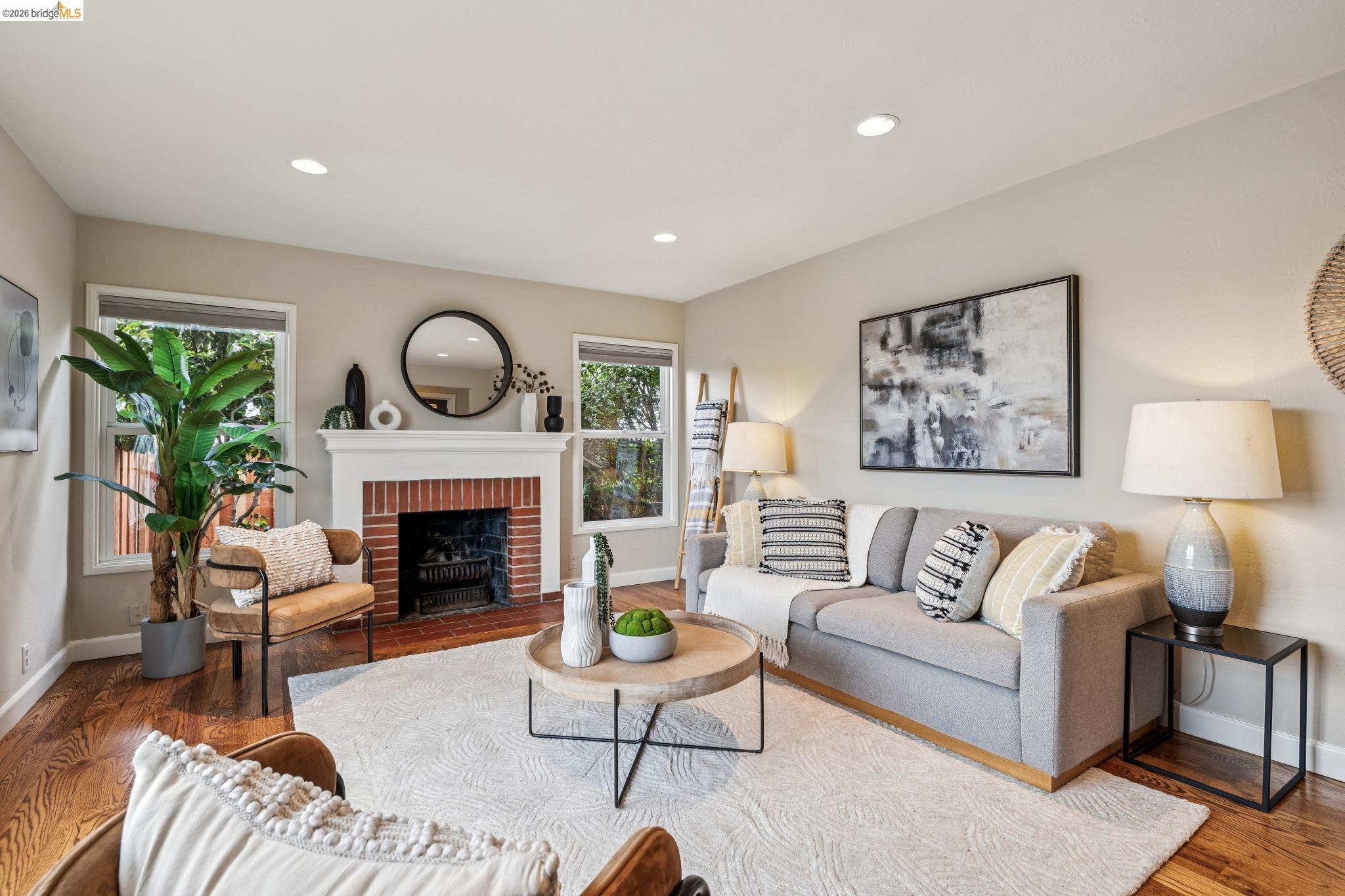 Detail Gallery Image 4 of 31 For 1920 Bradhoff Ave, San Leandro,  CA 94577 - 2 Beds | 1 Baths