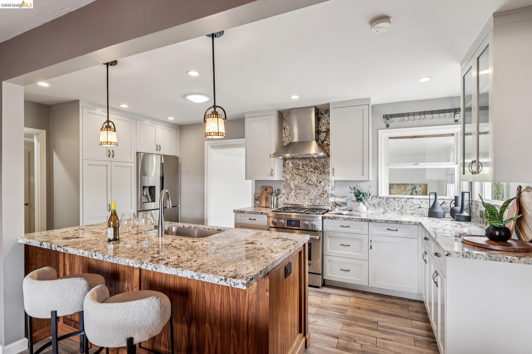 Detail Gallery Image 8 of 31 For 1920 Bradhoff Ave, San Leandro,  CA 94577 - 2 Beds | 1 Baths