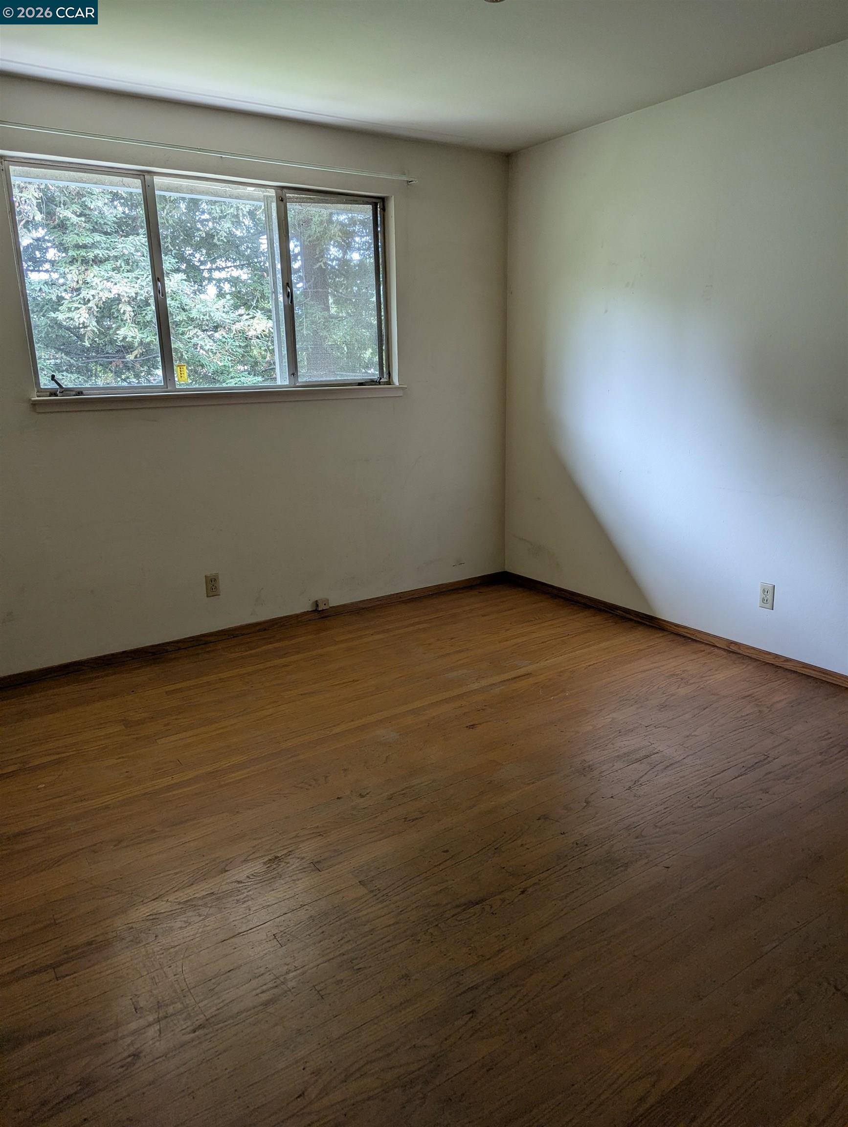 Photo #9: 41129575 Listing: Photo #9