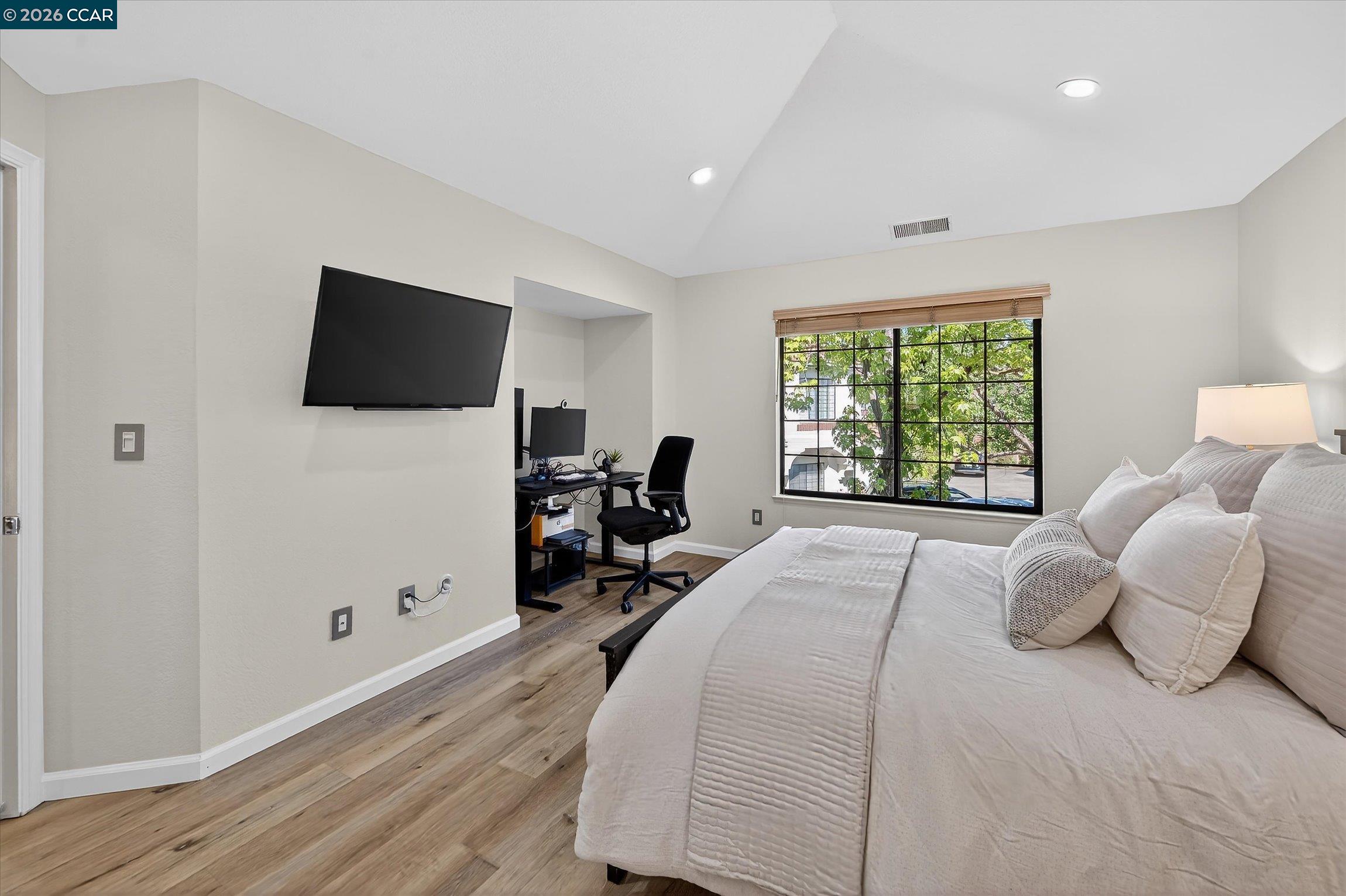 Photo #23: 41129577 Listing: Photo #23