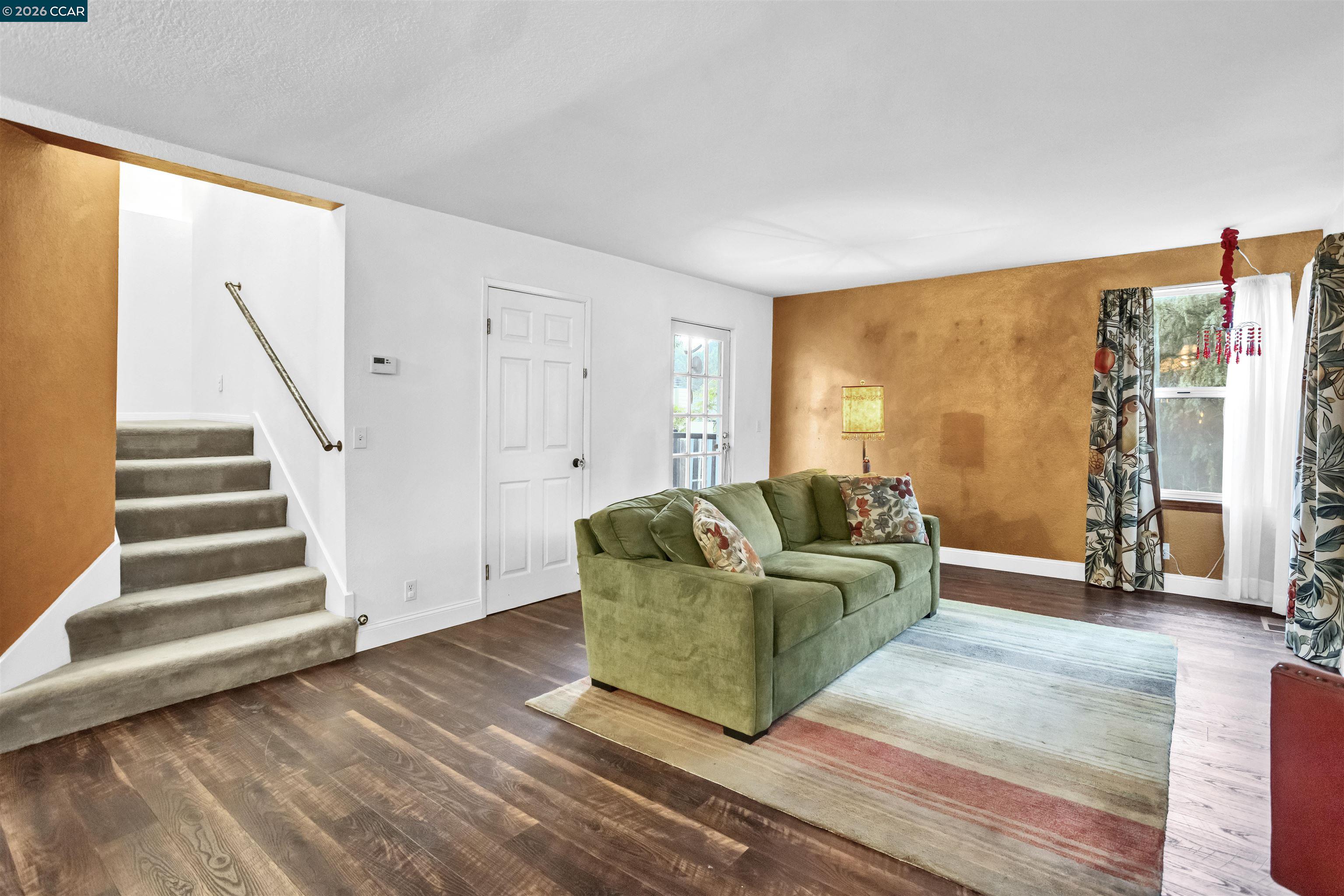 Detail Gallery Image 18 of 41 For 5260 a Sunset Dr, El Sobrante,  CA 94803 - 3 Beds | 2/1 Baths