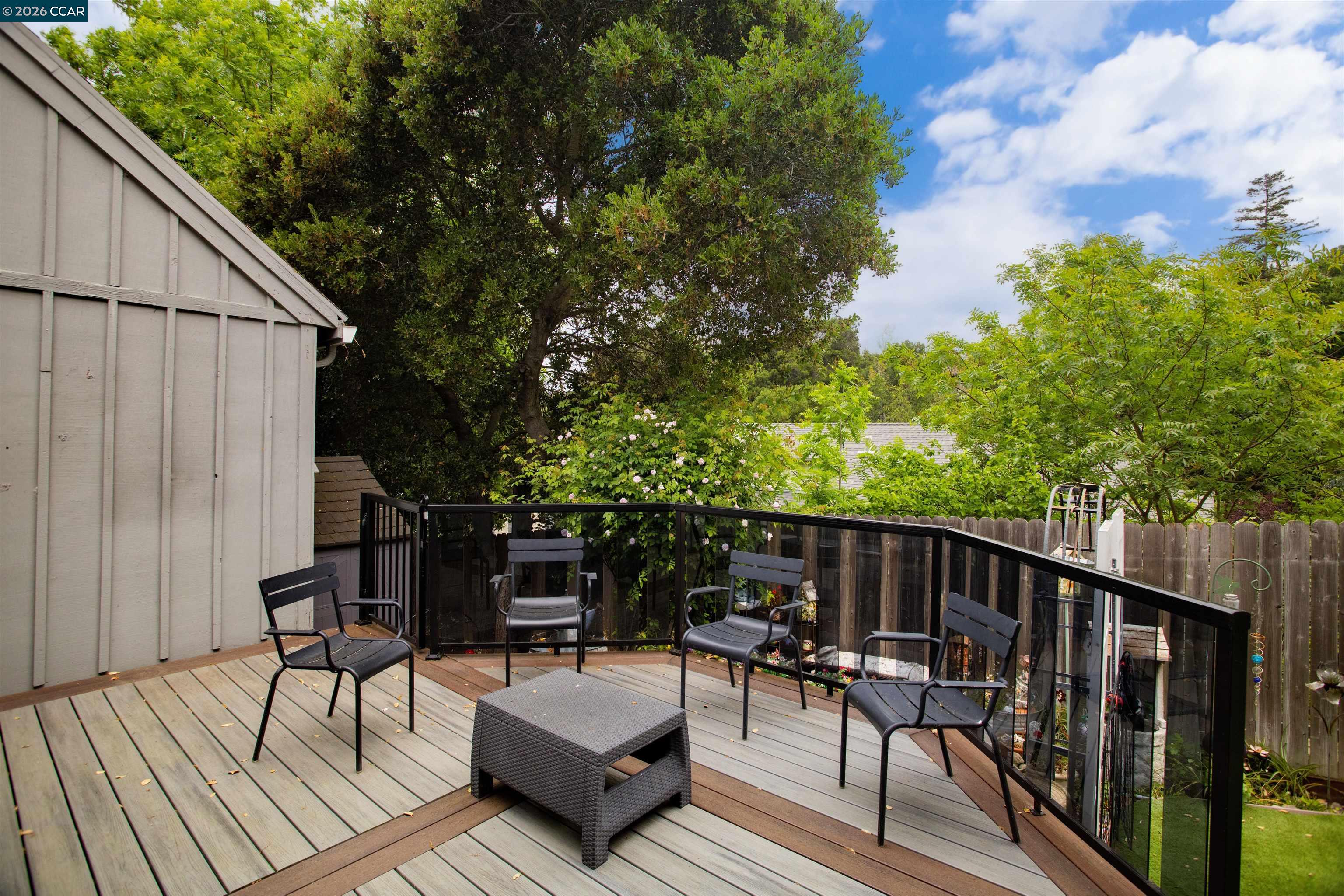 Detail Gallery Image 31 of 41 For 5260 a Sunset Dr, El Sobrante,  CA 94803 - 3 Beds | 2/1 Baths