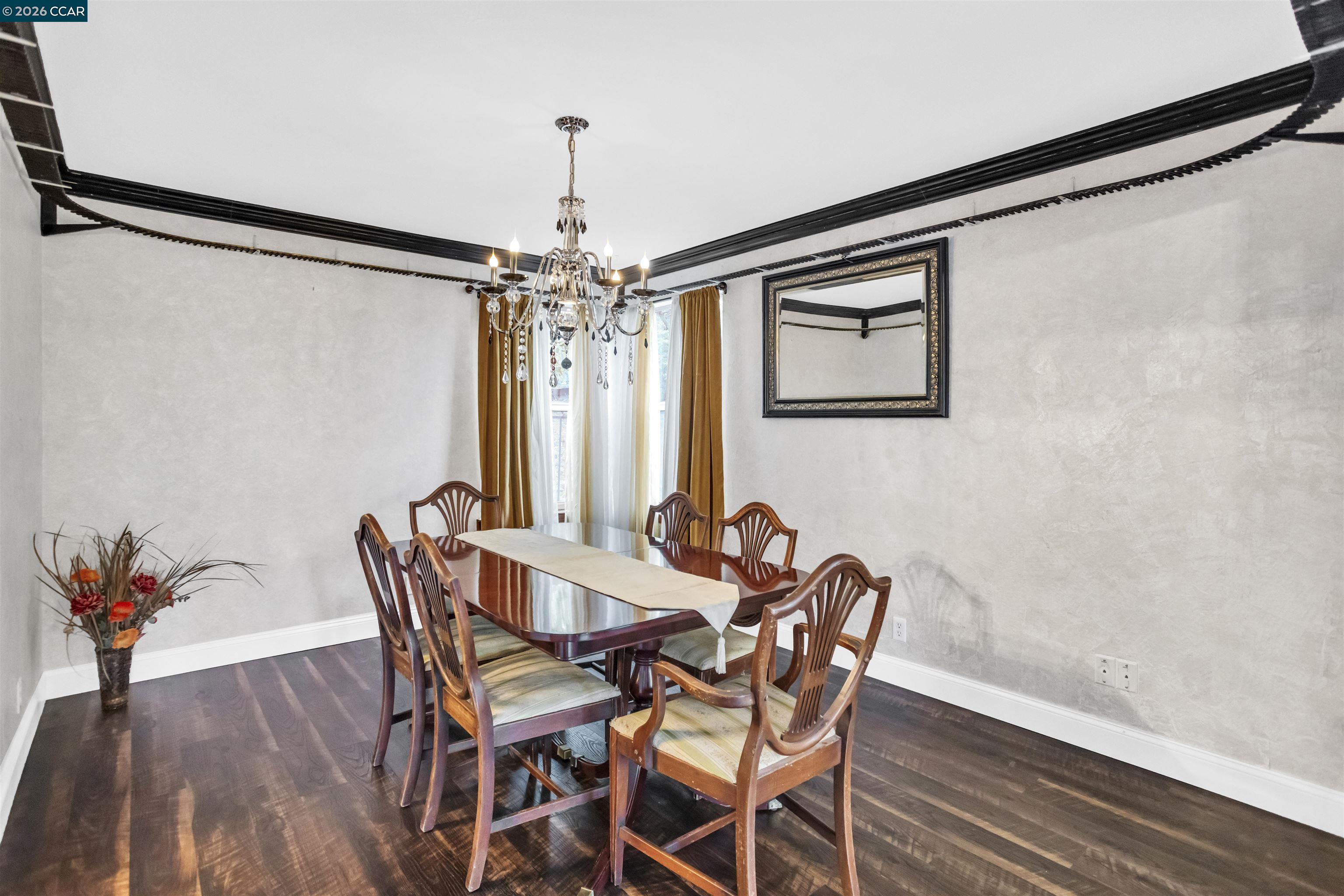 Detail Gallery Image 8 of 41 For 5260 a Sunset Dr, El Sobrante,  CA 94803 - 3 Beds | 2/1 Baths