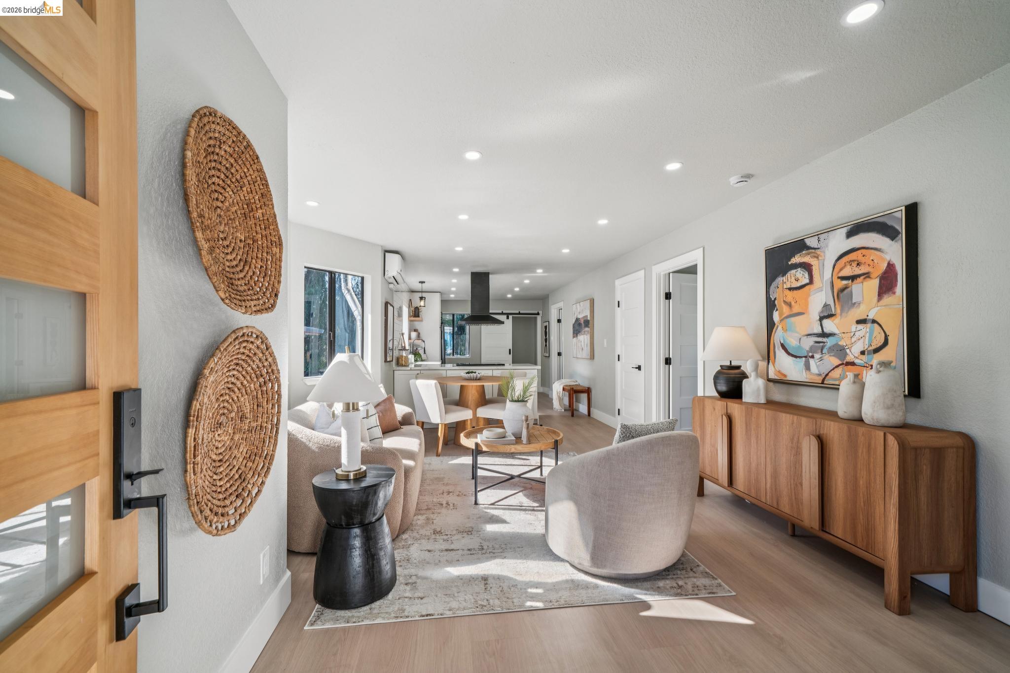 Detail Gallery Image 3 of 57 For 3223 Courtland Ave, Oakland,  CA 94619 - 4 Beds | 2 Baths