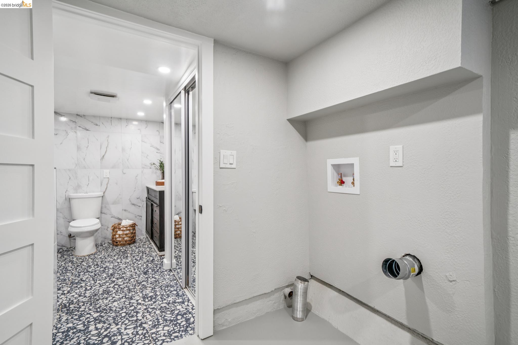 Detail Gallery Image 37 of 57 For 3223 Courtland Ave, Oakland,  CA 94619 - 4 Beds | 2 Baths