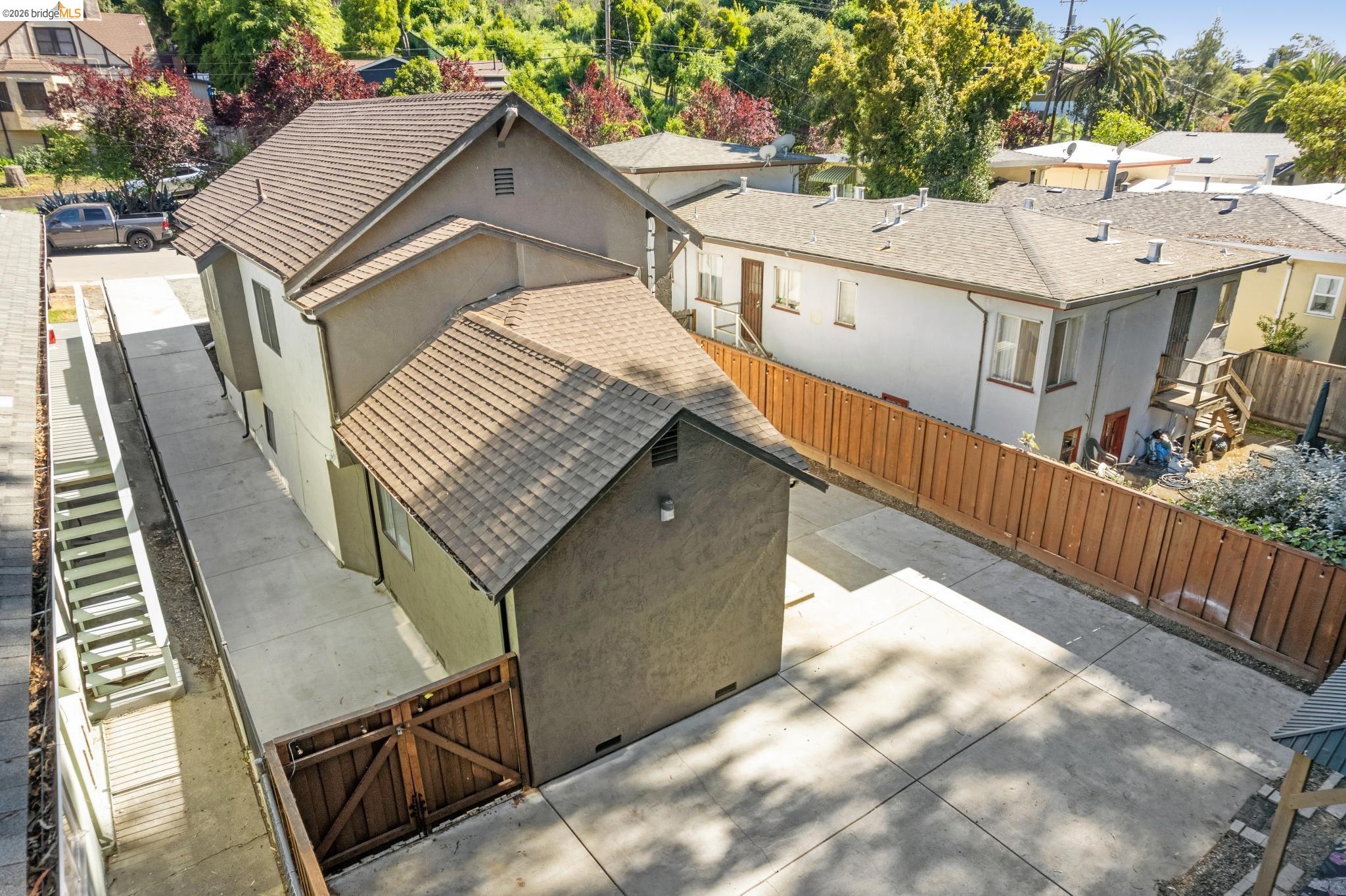 Detail Gallery Image 50 of 57 For 3223 Courtland Ave, Oakland,  CA 94619 - 4 Beds | 2 Baths
