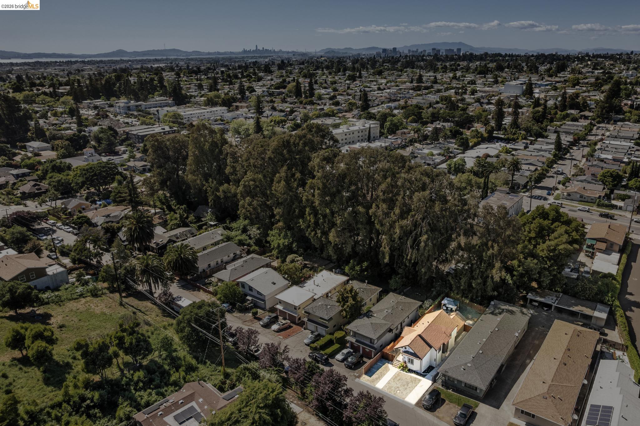 Detail Gallery Image 51 of 57 For 3223 Courtland Ave, Oakland,  CA 94619 - 4 Beds | 2 Baths