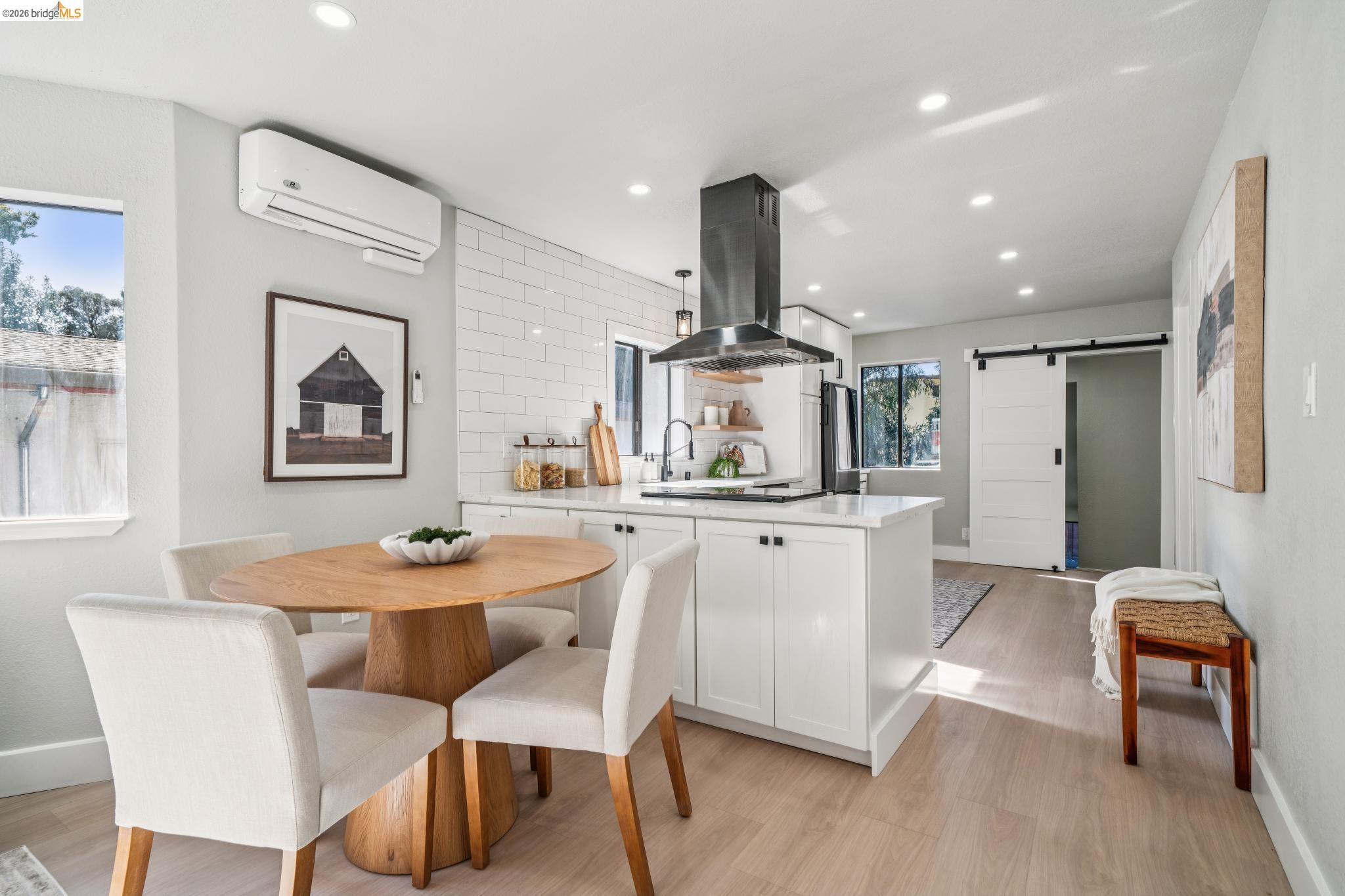 Detail Gallery Image 8 of 57 For 3223 Courtland Ave, Oakland,  CA 94619 - 4 Beds | 2 Baths