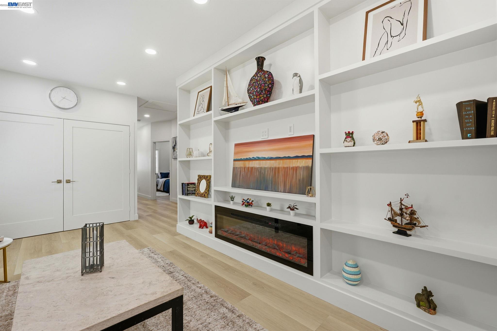 Detail Gallery Image 11 of 37 For 5605 E 16th St, Oakland,  CA 94621 - 3 Beds | 2 Baths