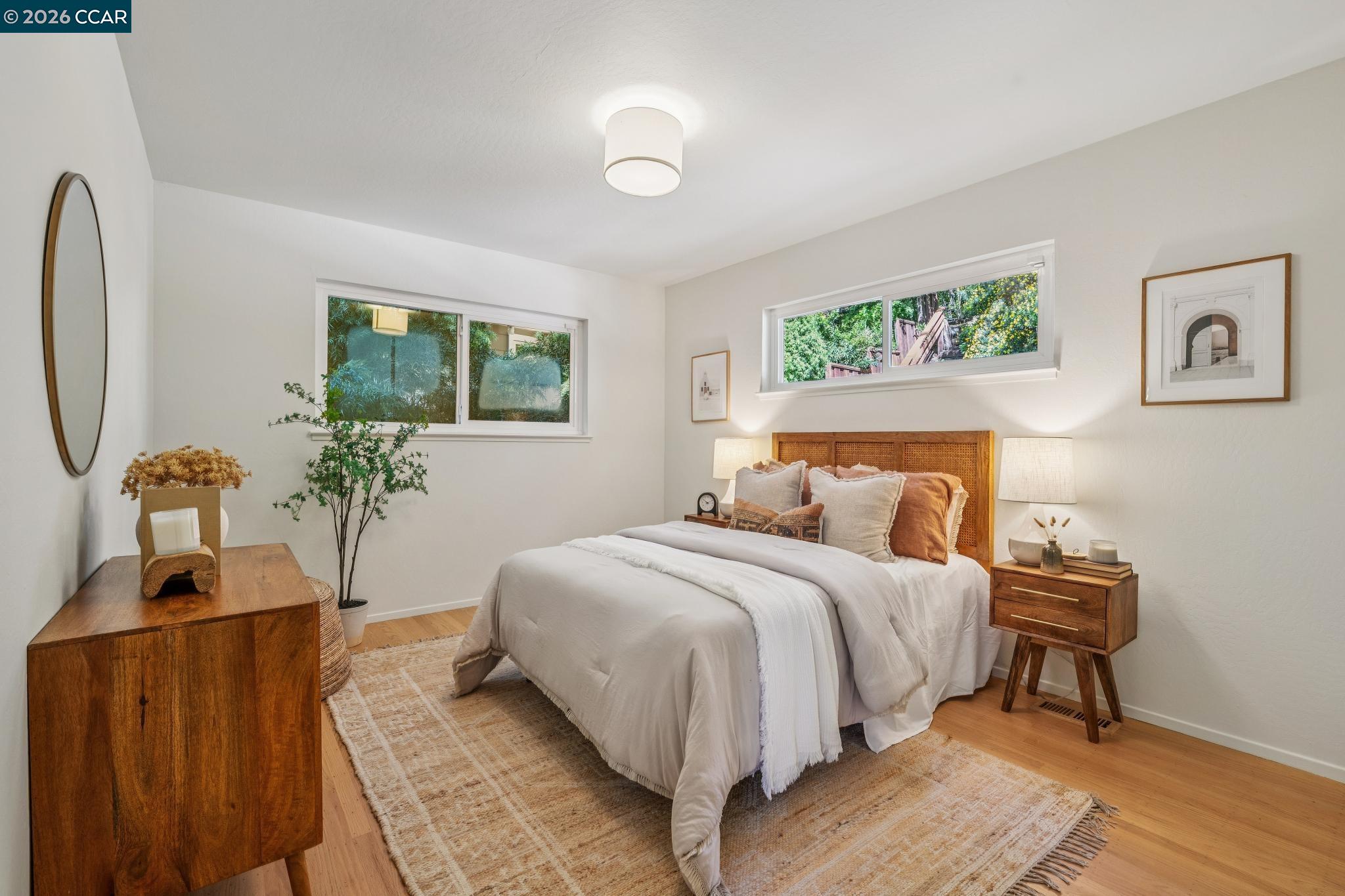 Detail Gallery Image 25 of 47 For 6728 Aitken Dr, Oakland,  CA 94611 - 2 Beds | 1 Baths