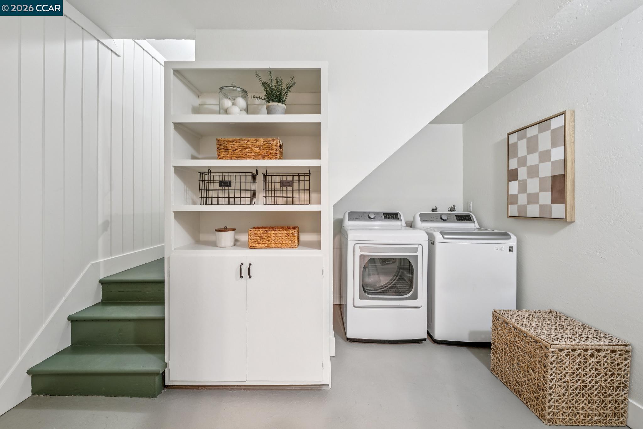 Detail Gallery Image 31 of 47 For 6728 Aitken Dr, Oakland,  CA 94611 - 2 Beds | 1 Baths