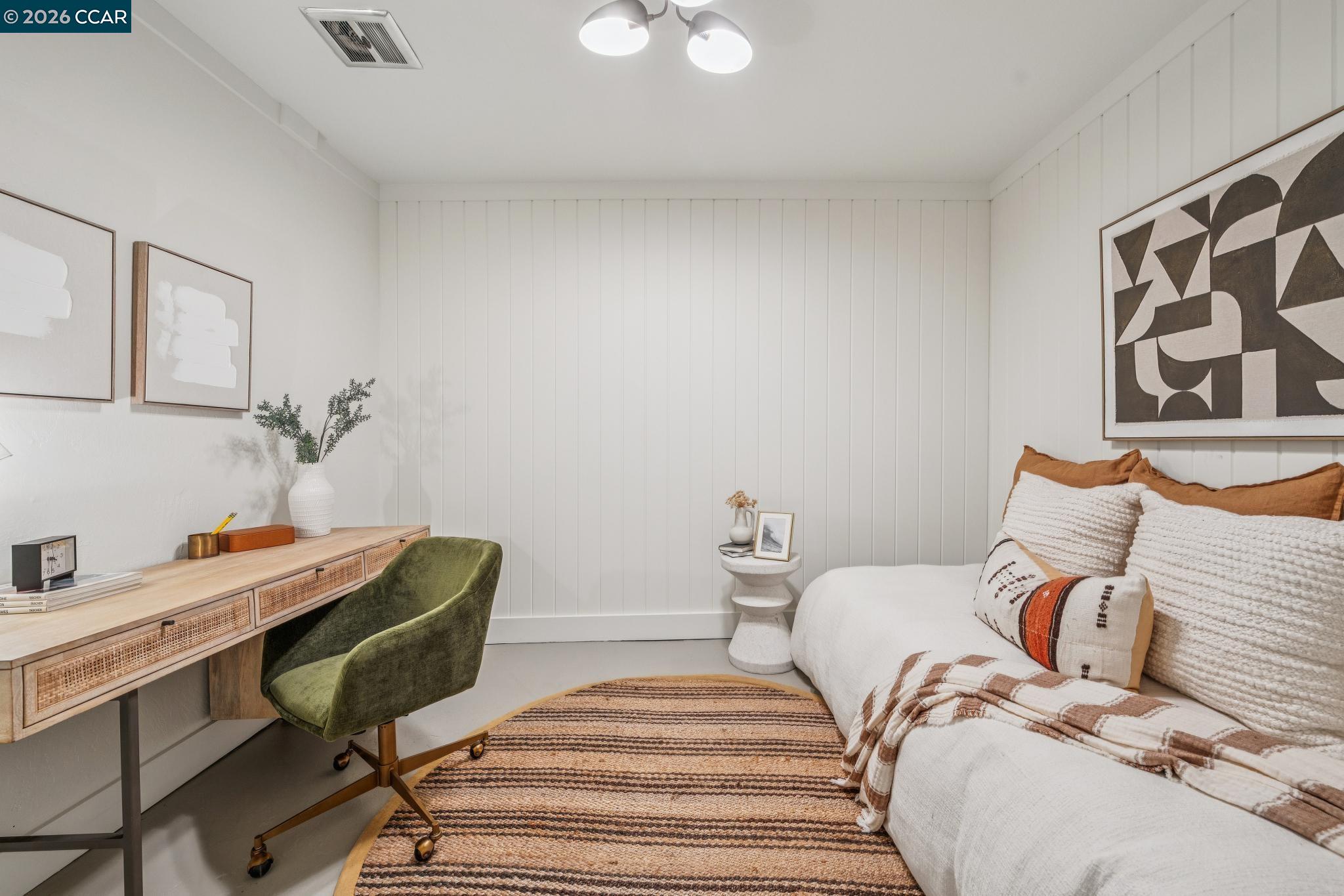 Detail Gallery Image 33 of 47 For 6728 Aitken Dr, Oakland,  CA 94611 - 2 Beds | 1 Baths